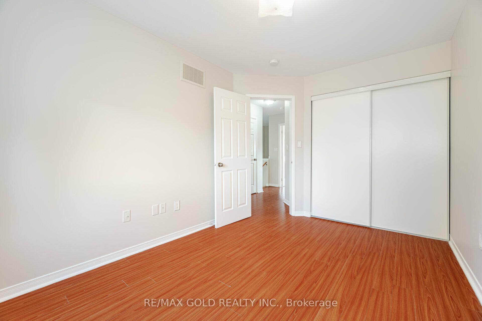 Photo 26 of 20 Bettina Place, Whitby, Rolling Acres — HOMEH
