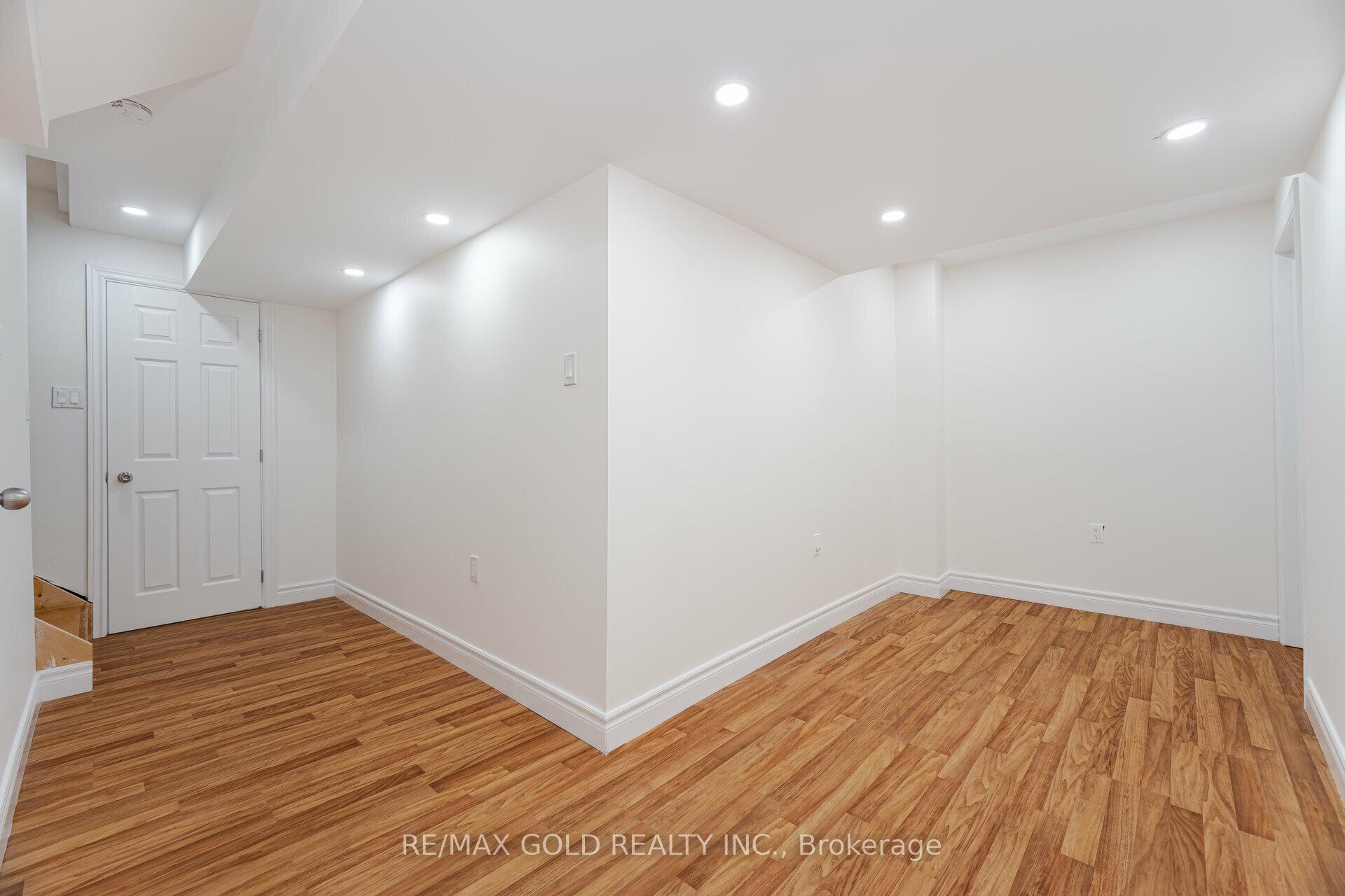 Photo 31 of 20 Bettina Place, Whitby, Rolling Acres — HOMEH
