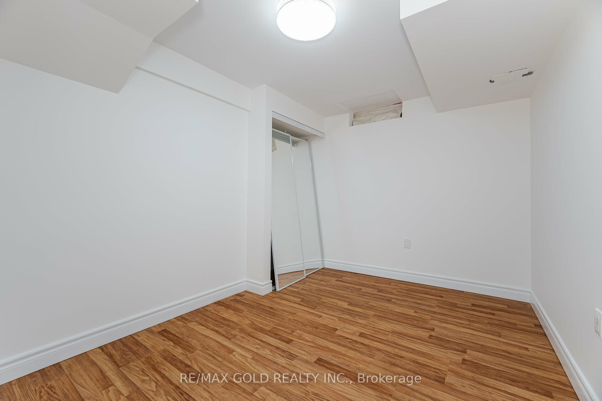 Photo 32 of 20 Bettina Place, Whitby, Rolling Acres — HOMEH