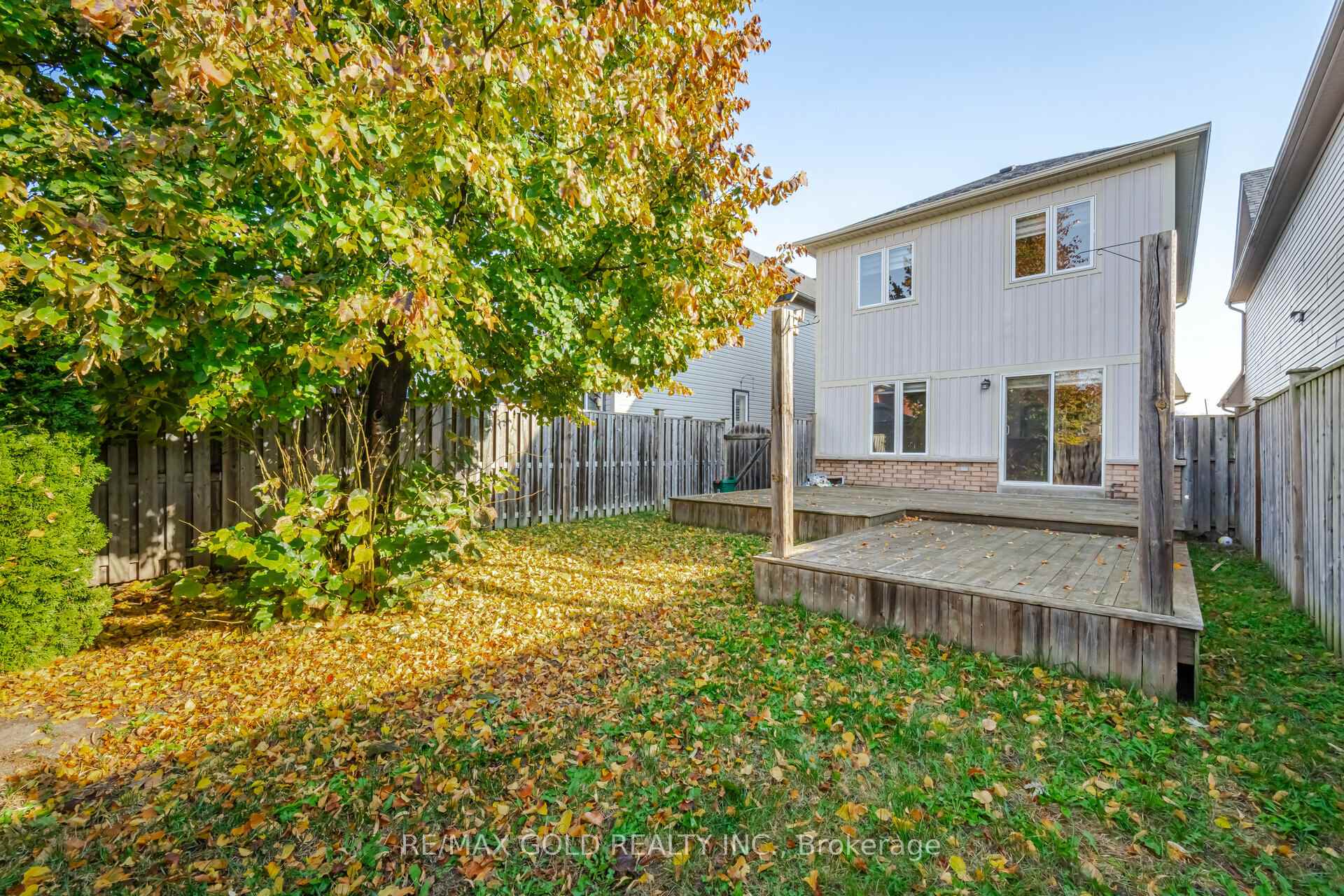 Photo 38 of 20 Bettina Place, Whitby, Rolling Acres — HOMEH