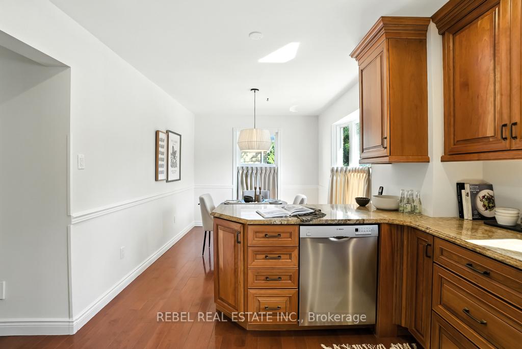 Photo 16 of 1 Maplewood Drive, Whitby, Blue Grass Meadows — HOMEH