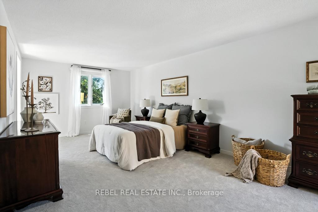 Photo 35 of 1 Maplewood Drive, Whitby, Blue Grass Meadows — HOMEH