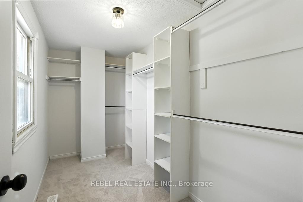 Photo 36 of 1 Maplewood Drive, Whitby, Blue Grass Meadows — HOMEH