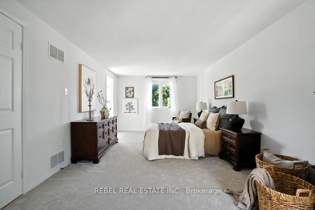 Photo 37 of 1 Maplewood Drive, Whitby, Blue Grass Meadows — HOMEH
