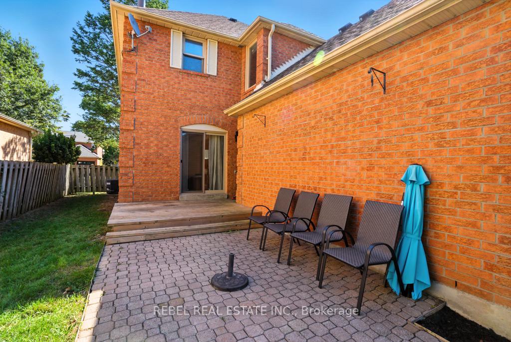 Photo 43 of 1 Maplewood Drive, Whitby, Blue Grass Meadows — HOMEH