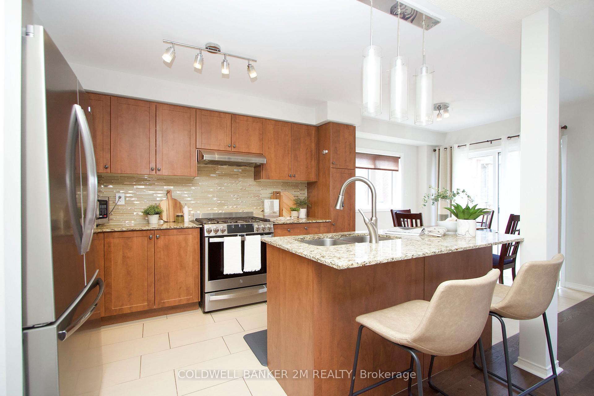 Photo 4 of 2 Hornett Way, Ajax, Central East — HOMEH