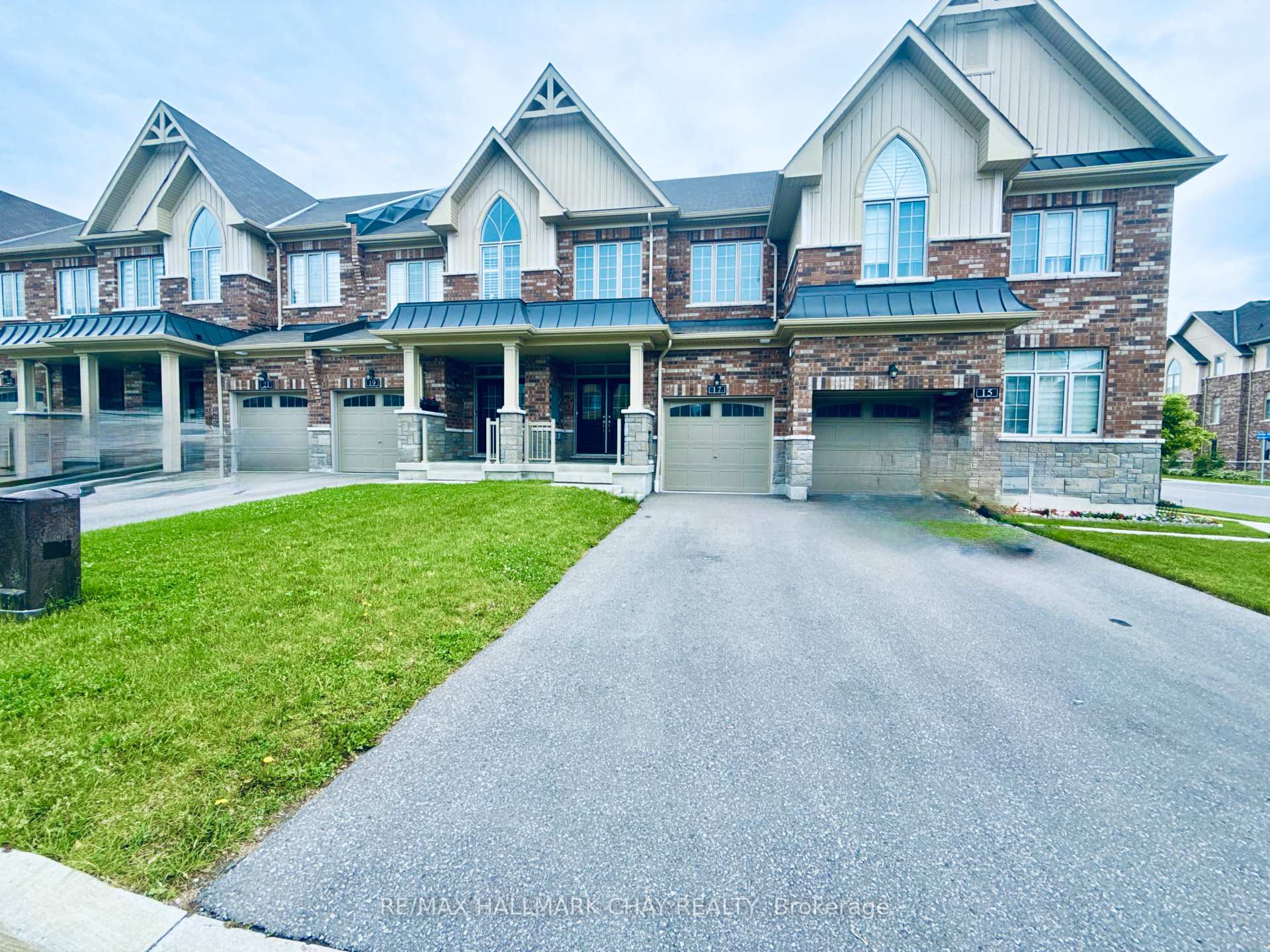 Front of 17 Sutcliffe Drive