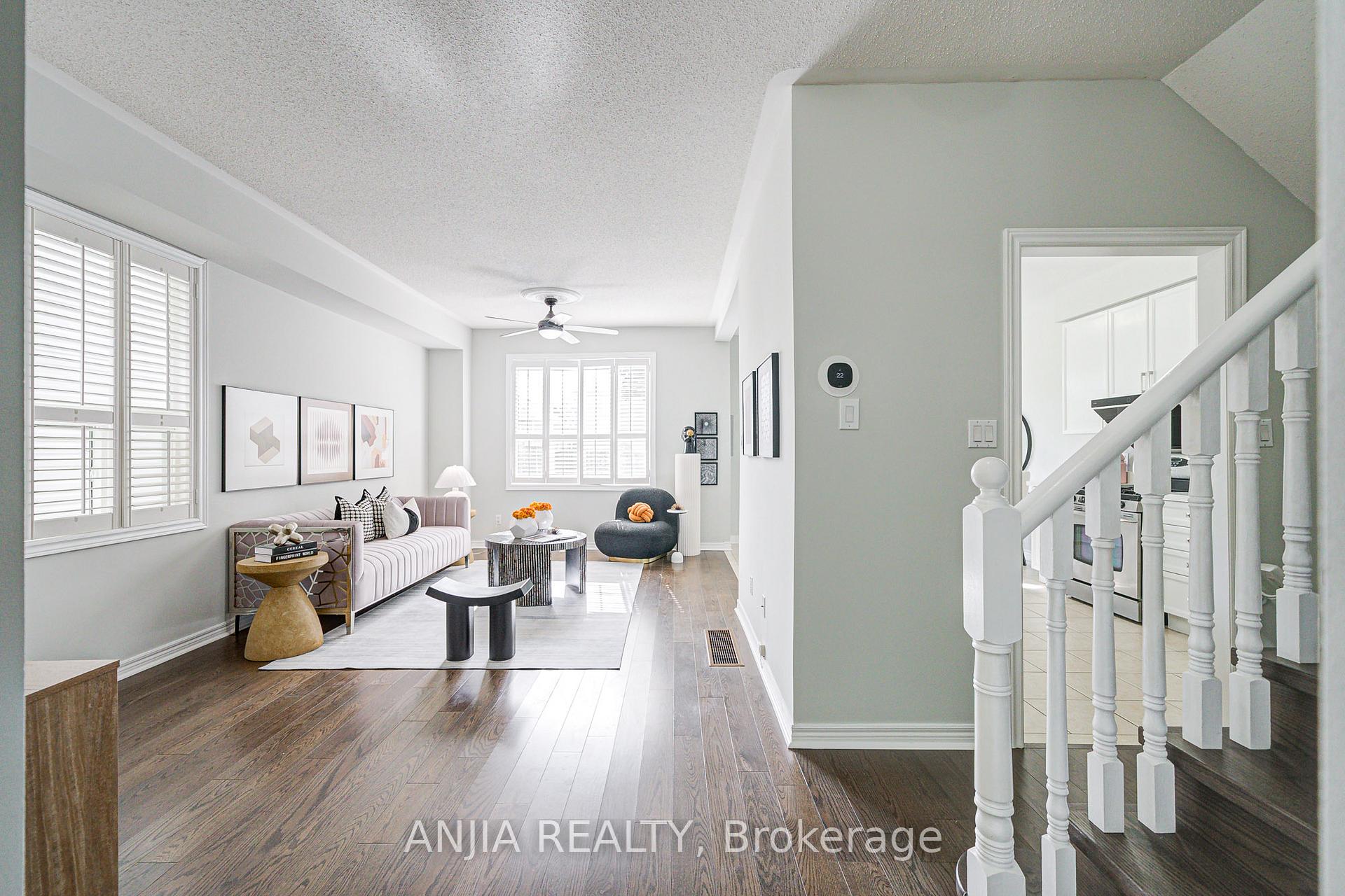 Photo 5 of 100 Charest Place, Whitby, Brooklin — HOMEH