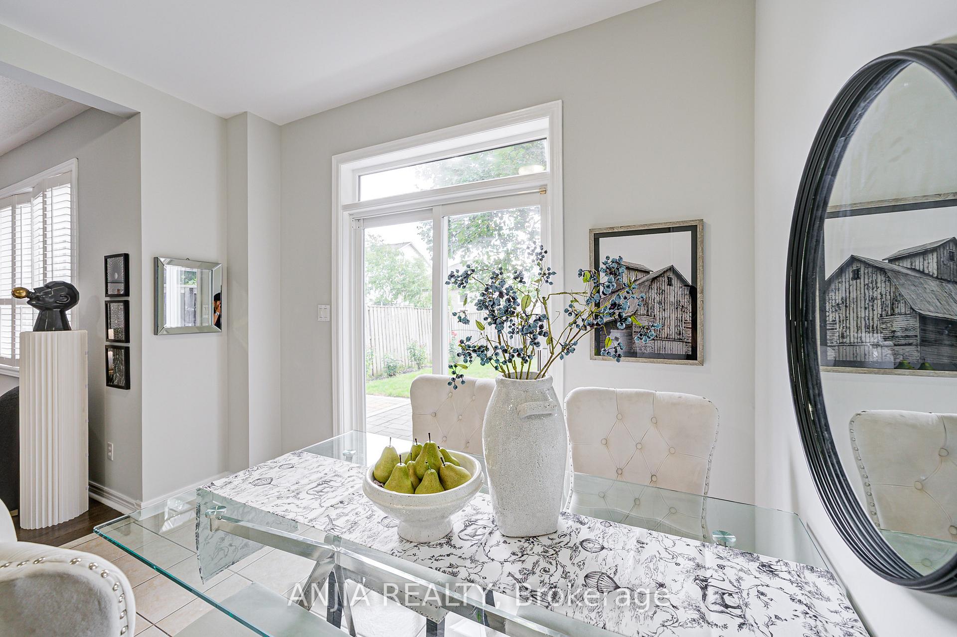 Photo 17 of 100 Charest Place, Whitby, Brooklin — HOMEH