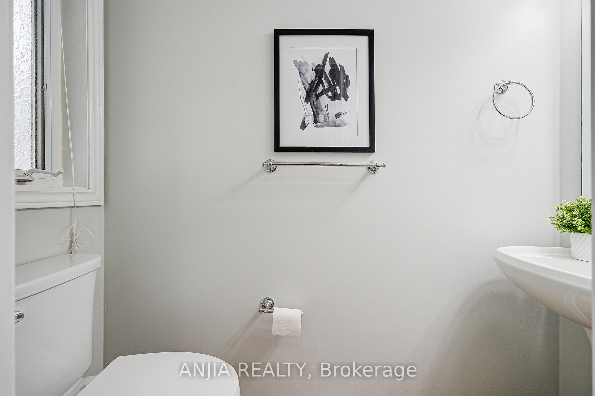 Photo 20 of 100 Charest Place, Whitby, Brooklin — HOMEH