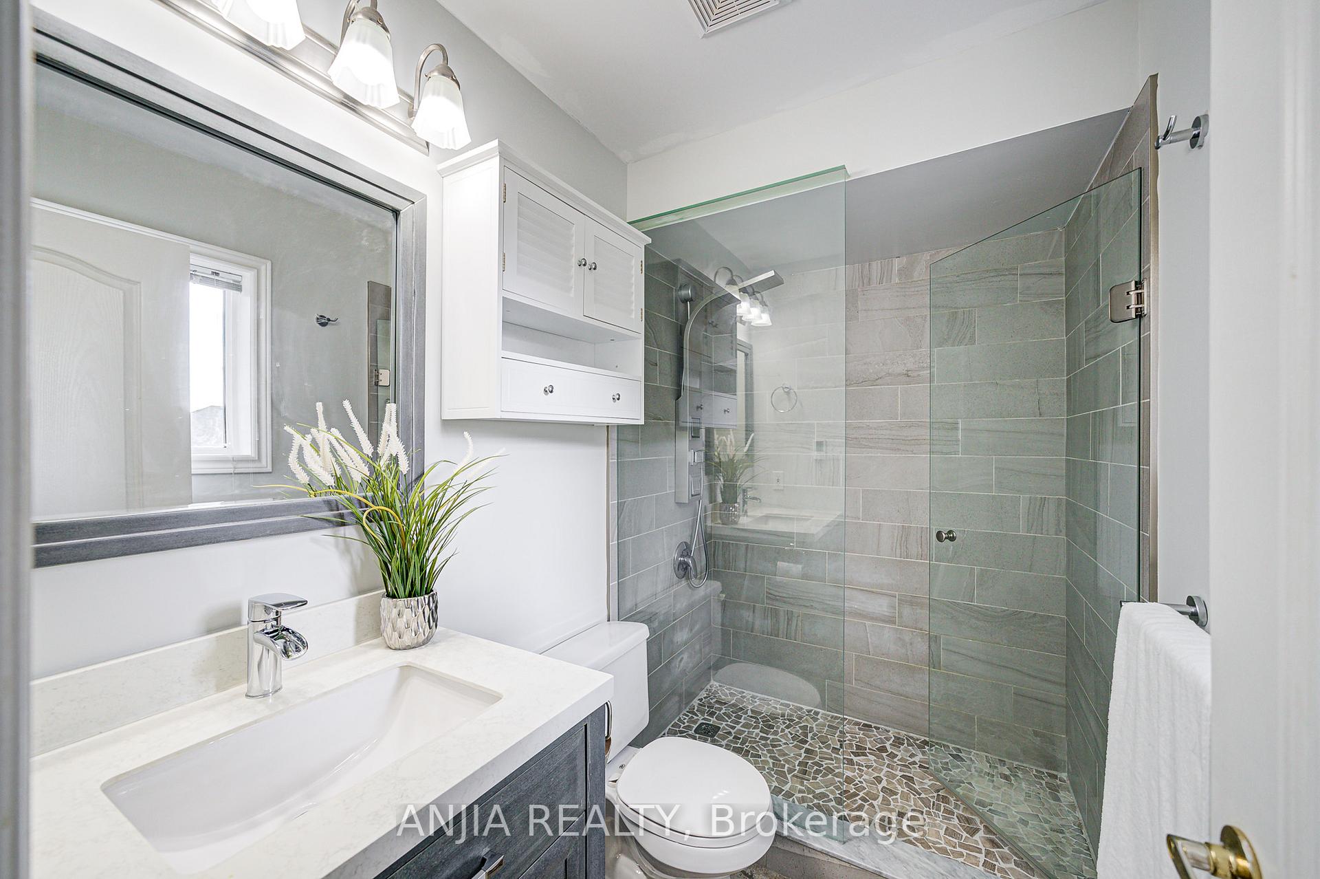 Photo 37 of 100 Charest Place, Whitby, Brooklin — HOMEH