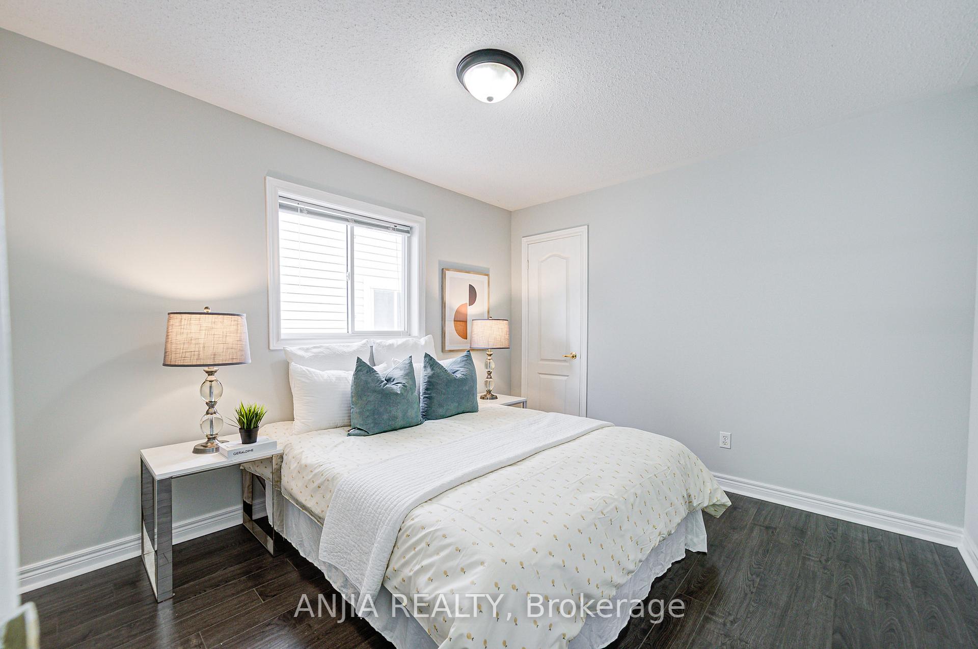 Photo 45 of 100 Charest Place, Whitby, Brooklin — HOMEH