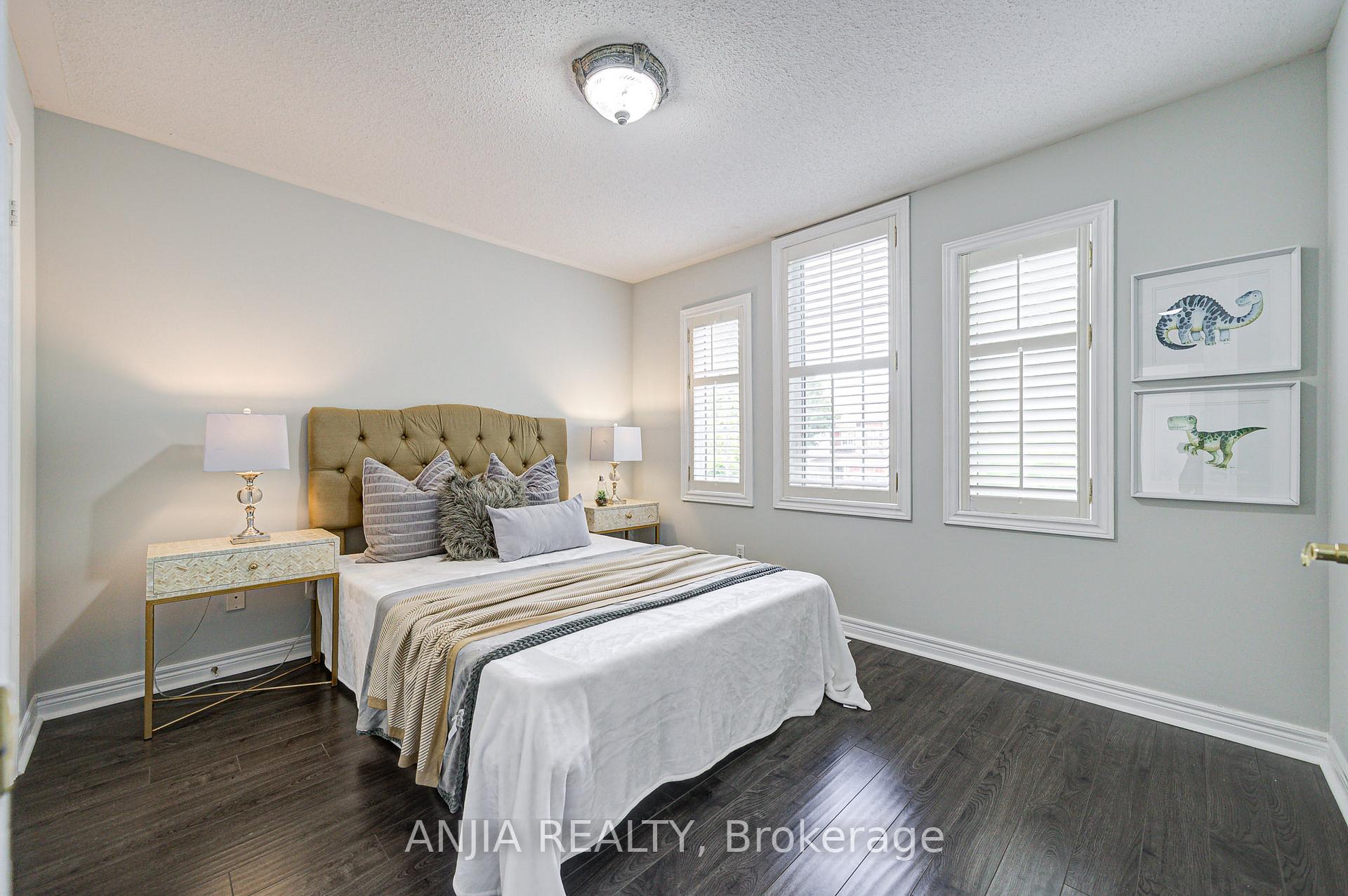 Photo 46 of 100 Charest Place, Whitby, Brooklin — HOMEH
