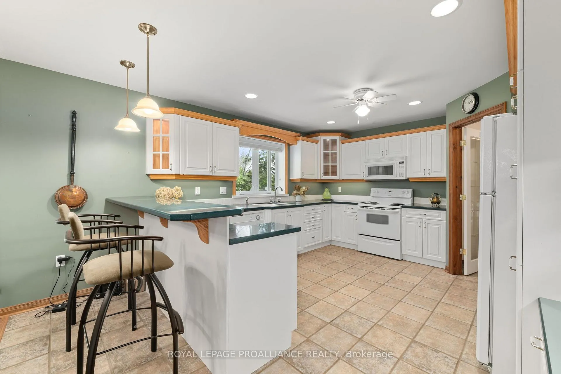 Photo 17 of 32 Pierce Road, Prince Edward County, Hallowell Ward — HOMEH