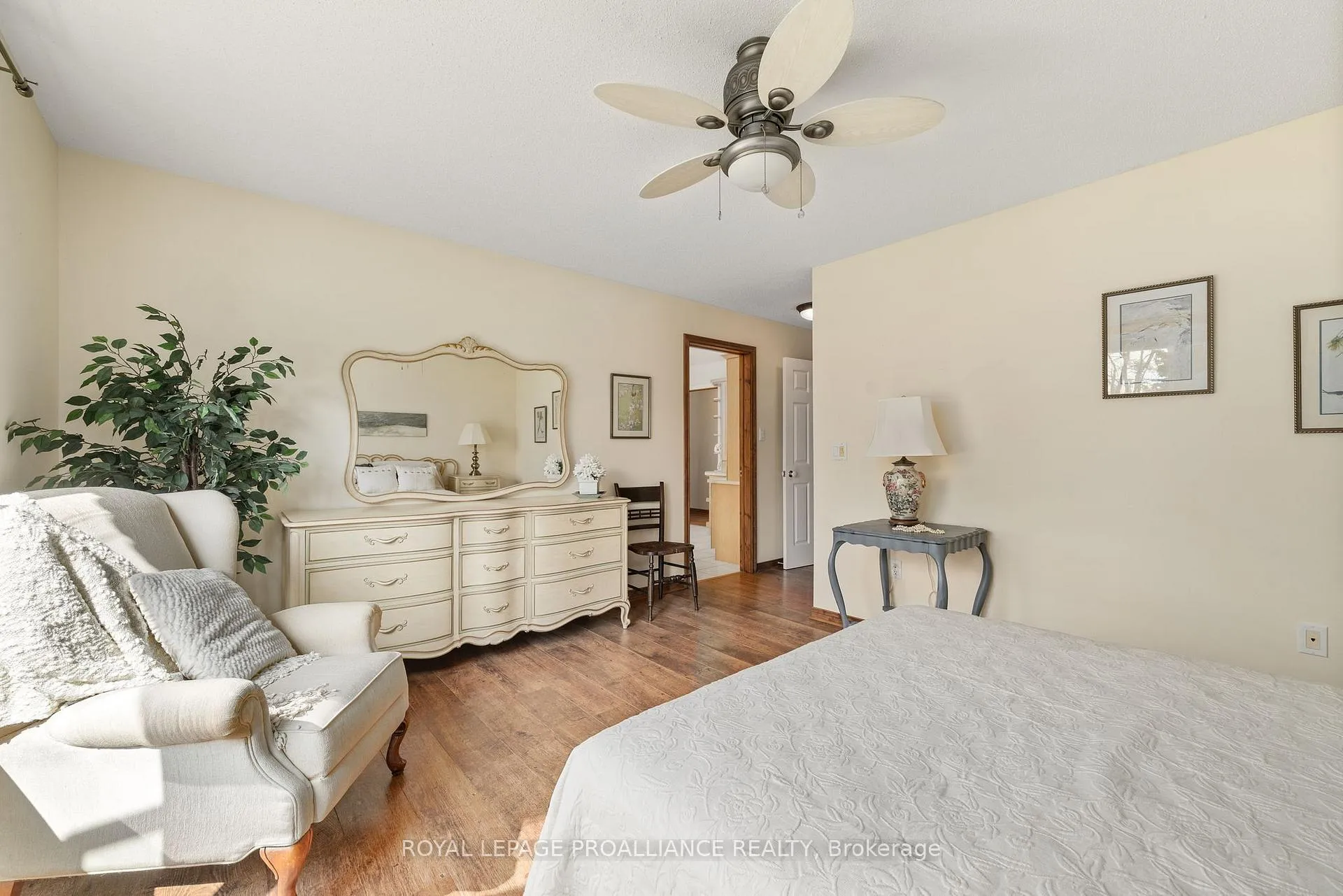 Photo 24 of 32 Pierce Road, Prince Edward County, Hallowell Ward — HOMEH