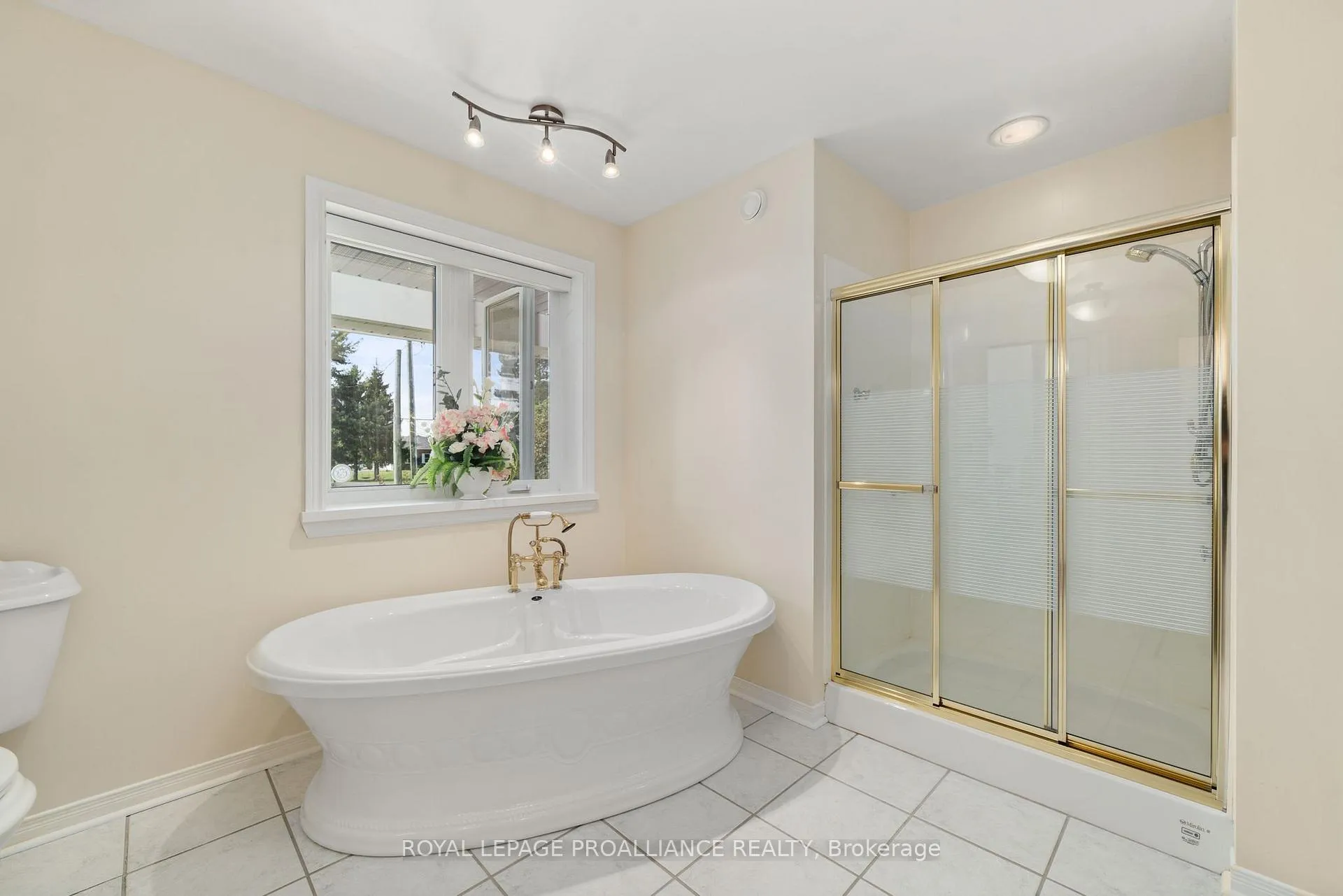 Photo 28 of 32 Pierce Road, Prince Edward County, Hallowell Ward — HOMEH