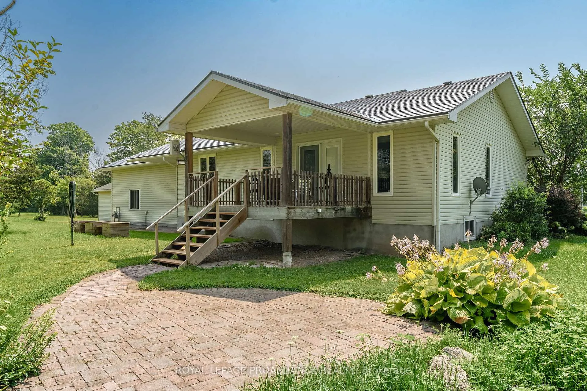 Photo 37 of 32 Pierce Road, Prince Edward County, Hallowell Ward — HOMEH
