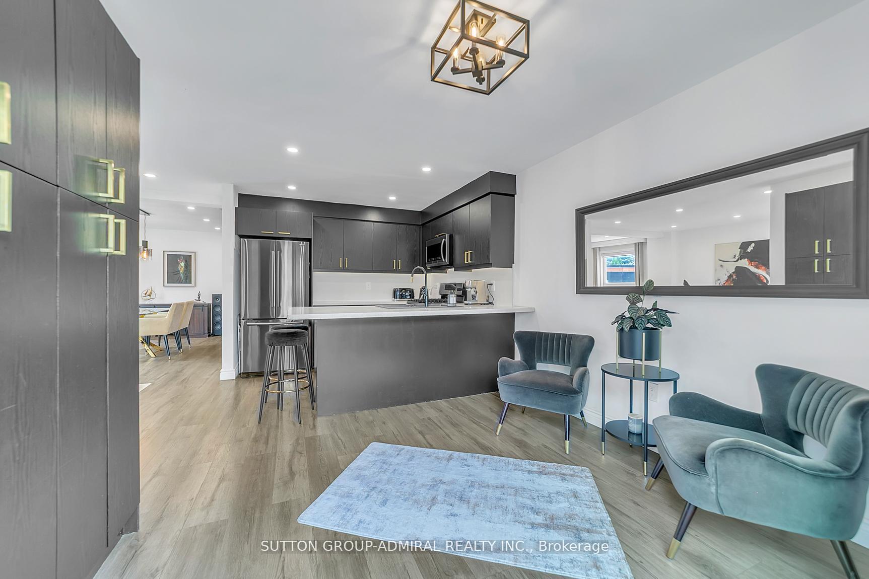 Photo 14 of 235 Conover Avenue, Aurora, Bayview Northeast — HOMEH
