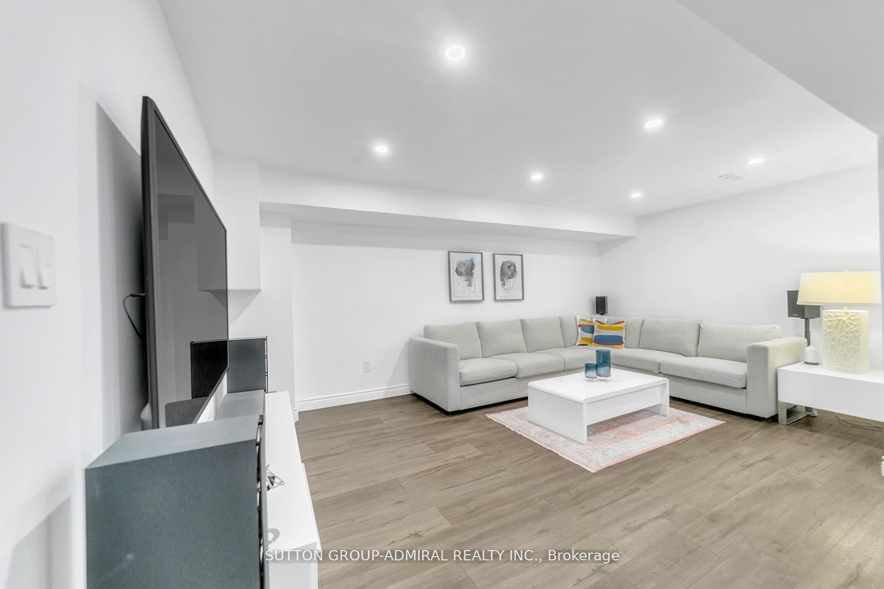 Photo 33 of 235 Conover Avenue, Aurora, Bayview Northeast — HOMEH