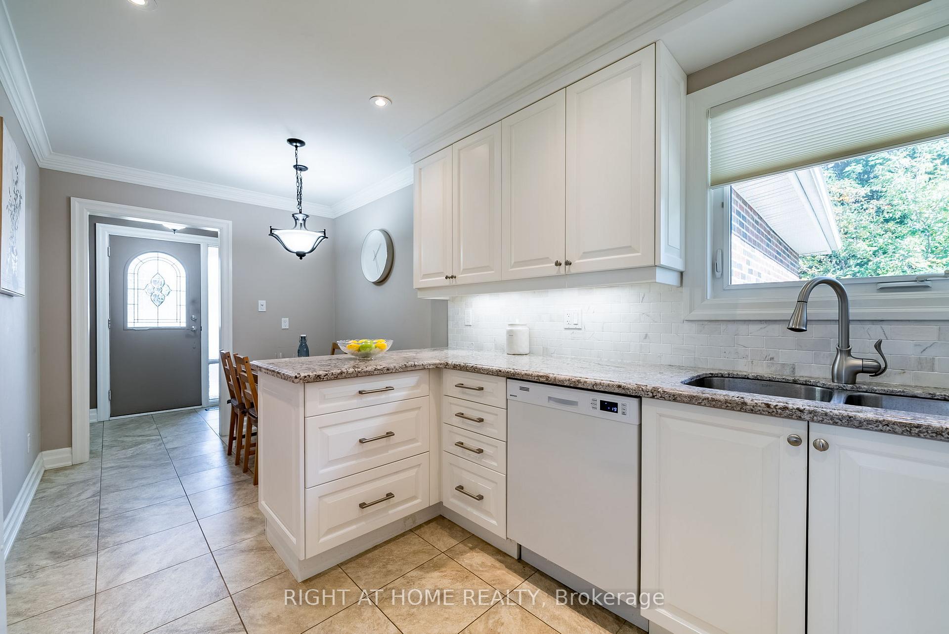 Photo 9 of 109 Crawforth Street, Whitby, Blue Grass Meadows — HOMEH