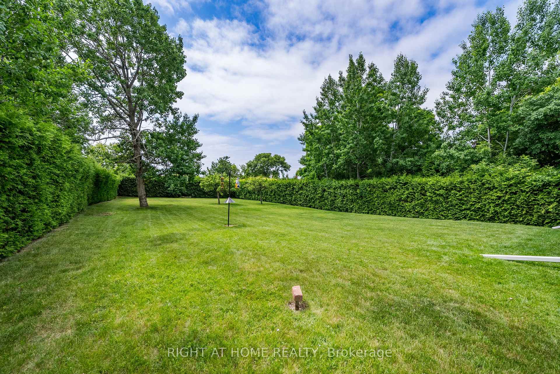 Photo 34 of 109 Crawforth Street, Whitby, Blue Grass Meadows — HOMEH