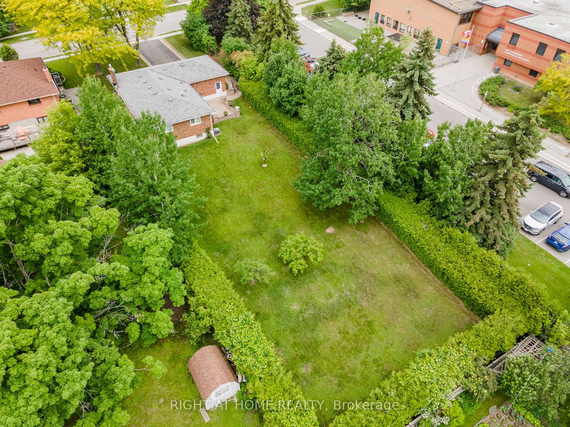 Photo 43 of 109 Crawforth Street, Whitby, Blue Grass Meadows — HOMEH