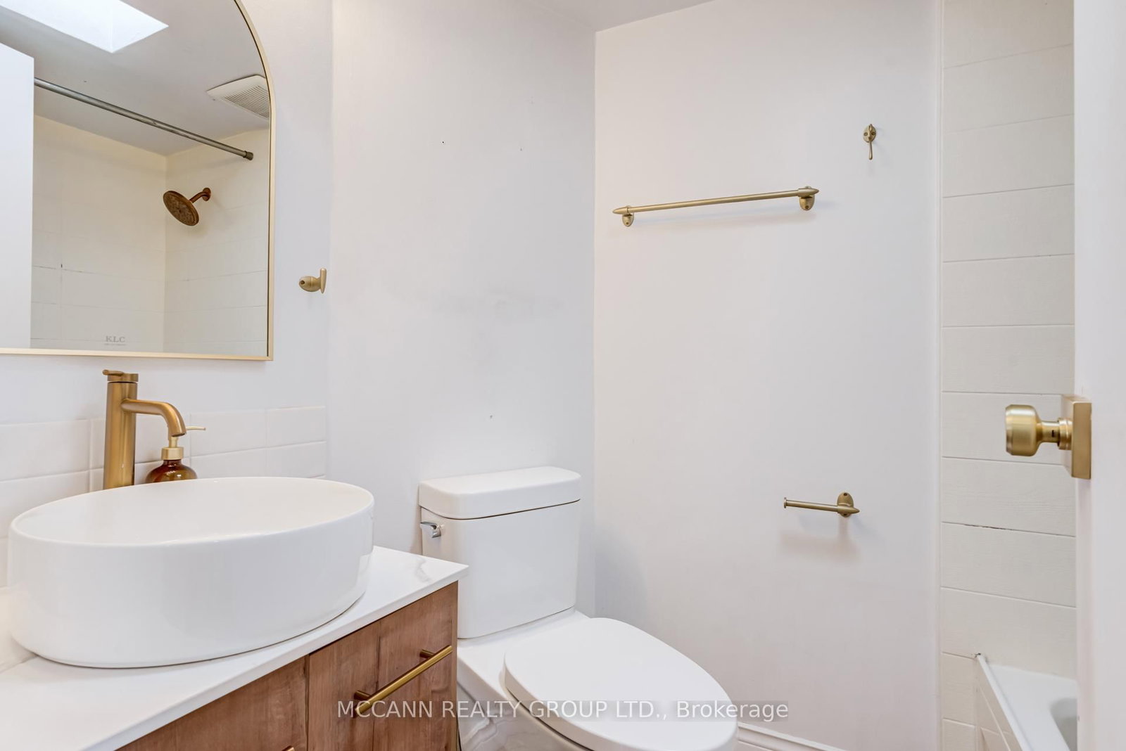 Photo 9 of Unit 14, 1252 King St W, Toronto, South Parkdale — HOMEH