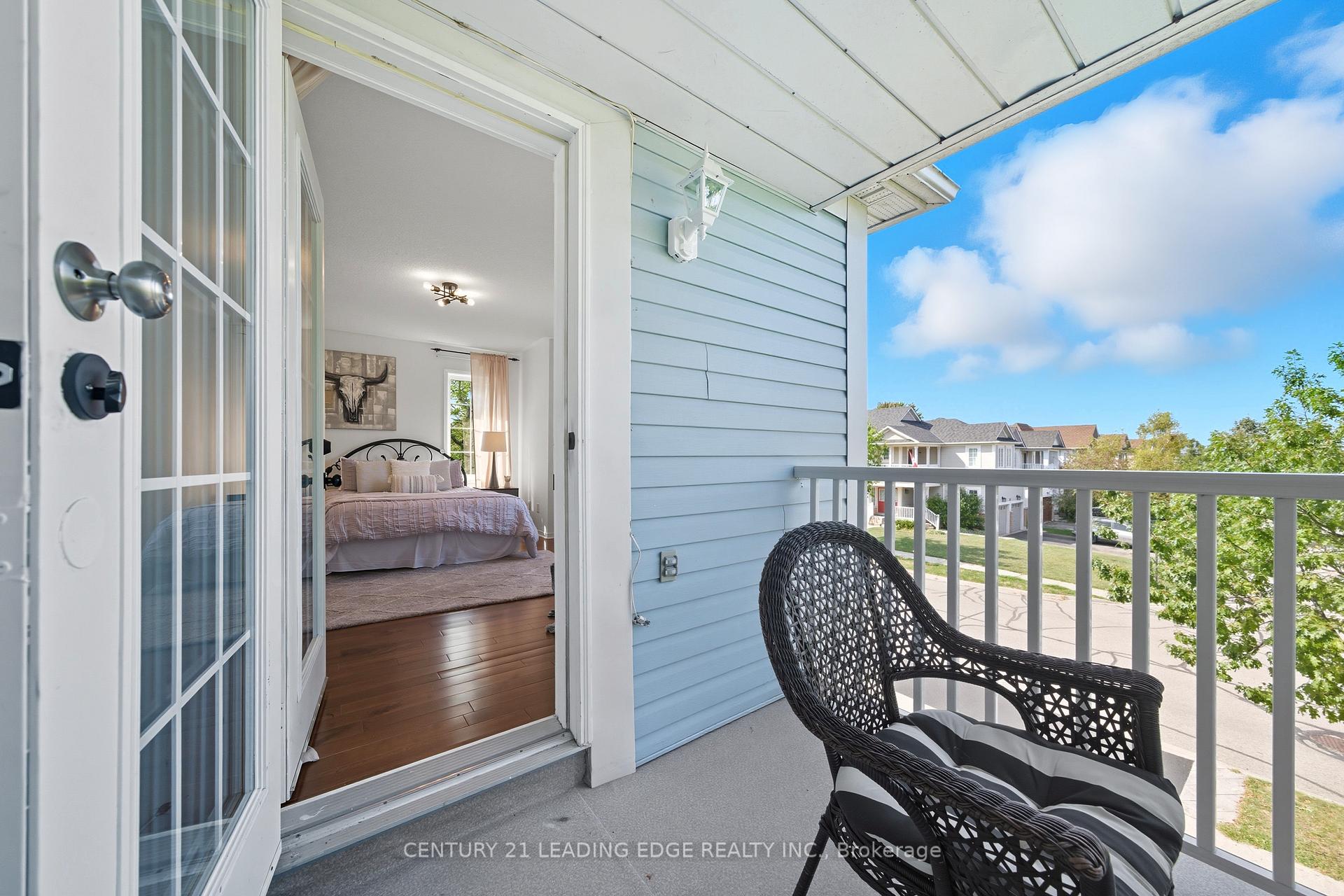 Photo 31 of 61 Scadding Avenue, Whitby, Port Whitby — HOMEH