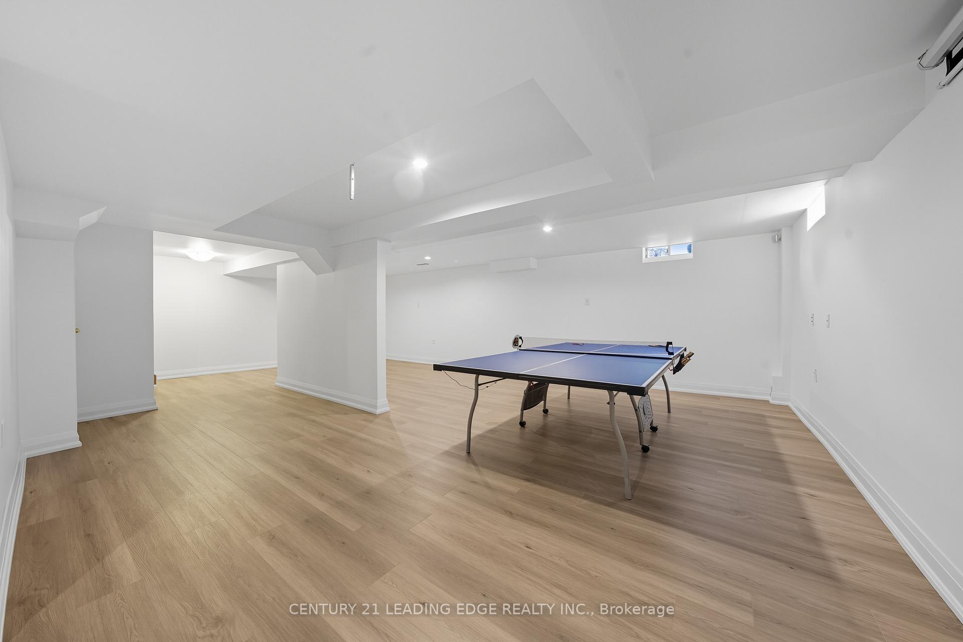 Photo 34 of 61 Scadding Avenue, Whitby, Port Whitby — HOMEH