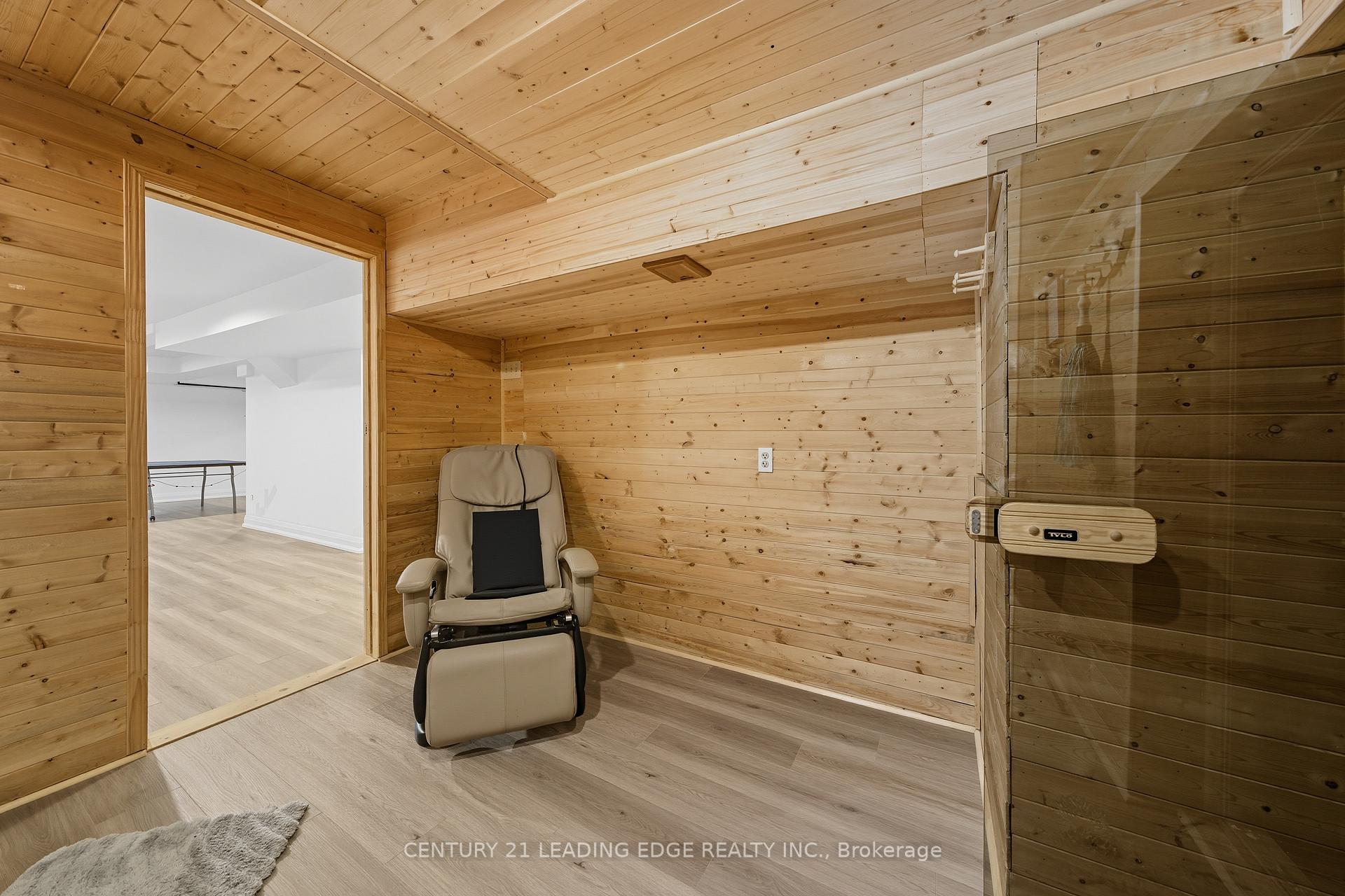 Photo 37 of 61 Scadding Avenue, Whitby, Port Whitby — HOMEH
