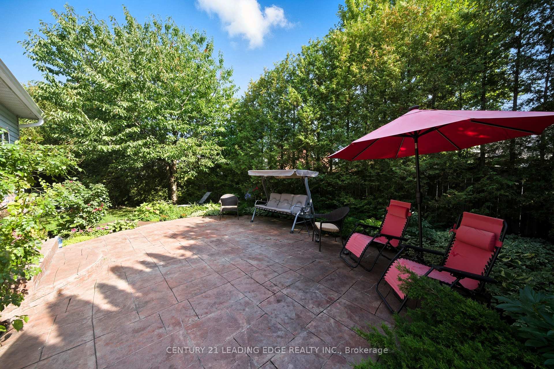 Photo 42 of 61 Scadding Avenue, Whitby, Port Whitby — HOMEH