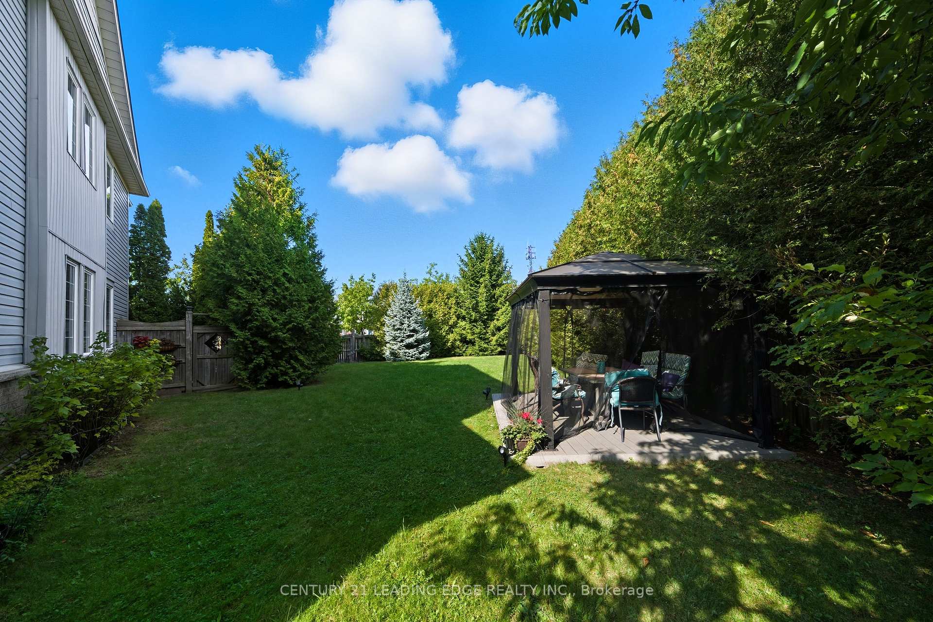 Photo 46 of 61 Scadding Avenue, Whitby, Port Whitby — HOMEH