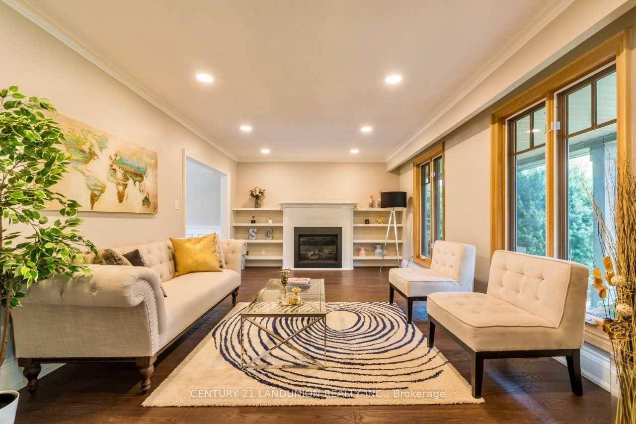 Photo 14 of 71 Stoddart Drive, Aurora, Aurora Highlands — HOMEH