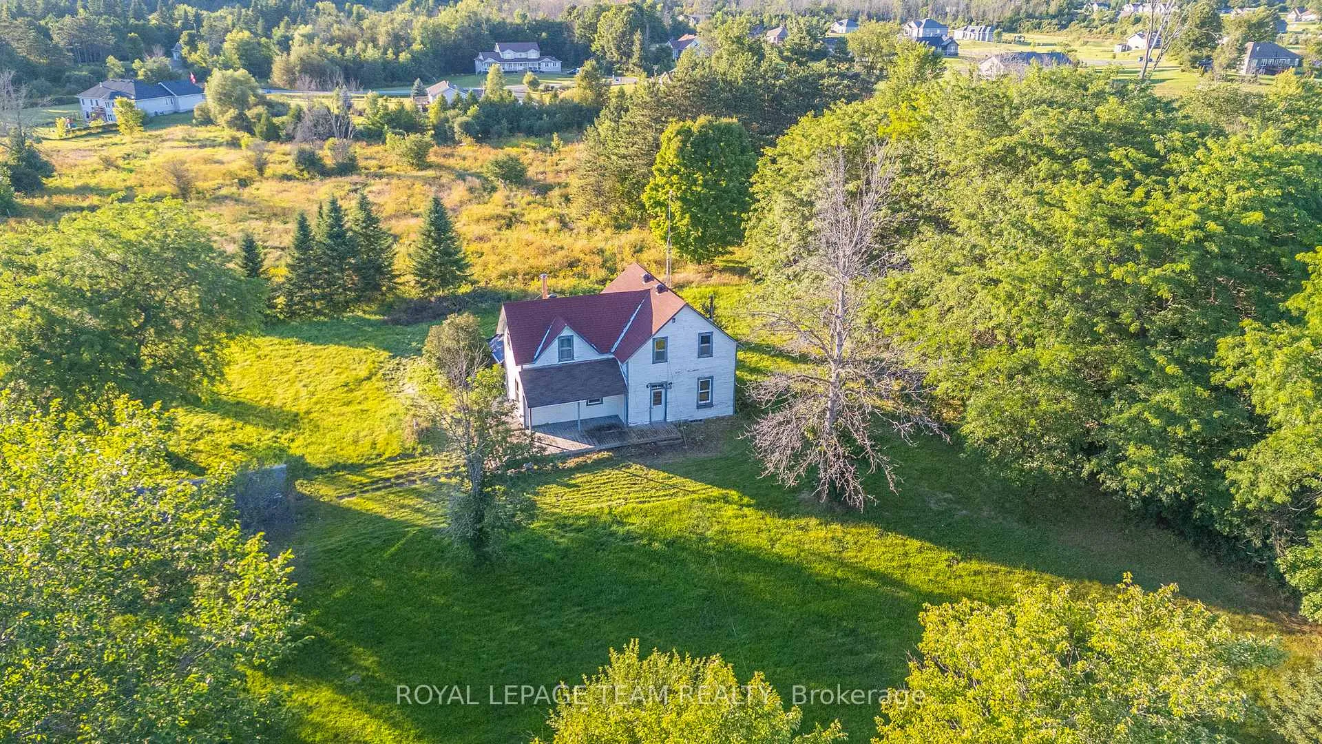 Photo 3 of 1102 Perth Road N, Beckwith, Beckwith Twp — HOMEH