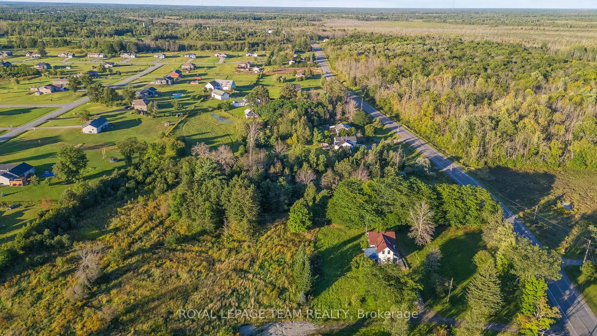 Photo 4 of 1102 Perth Road N, Beckwith, Beckwith Twp — HOMEH