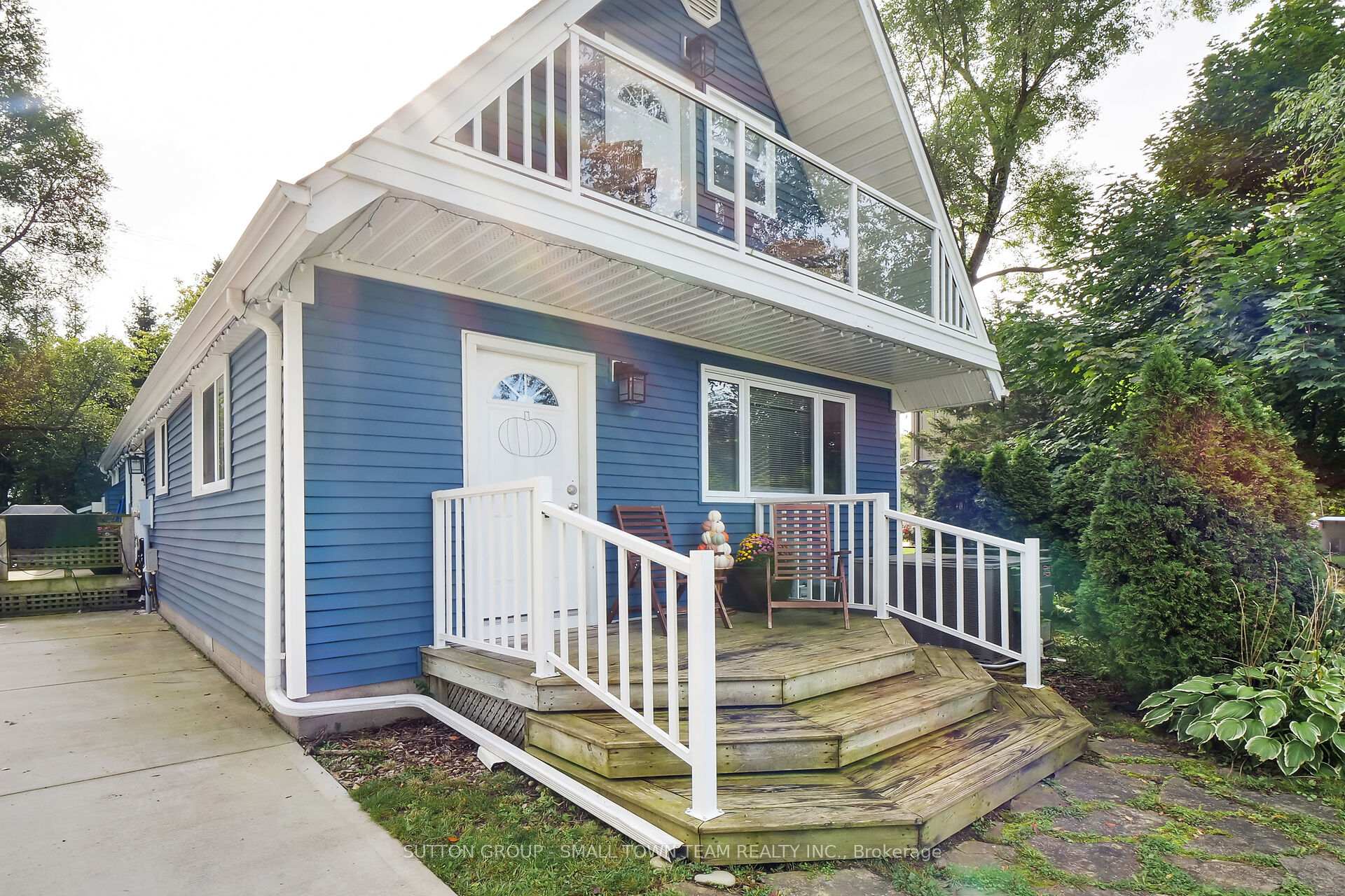 Front of 71236 Sandra Street
