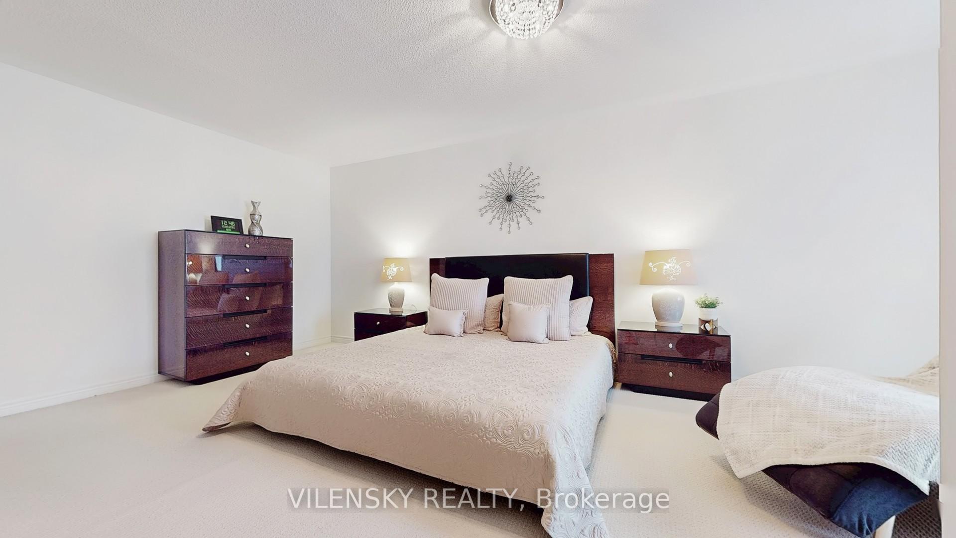 Photo 13 of 29 Elihof Drive, Vaughan, Patterson — HOMEH