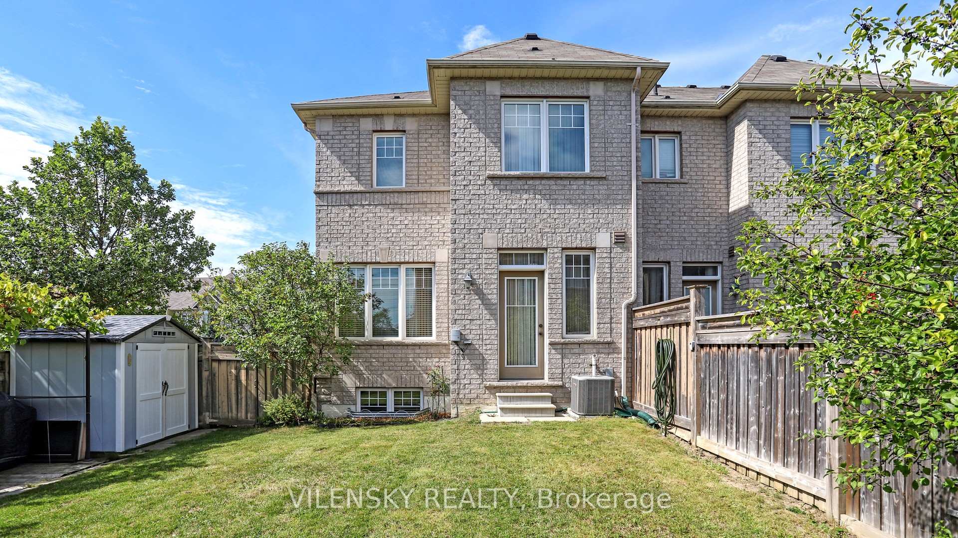 Photo 21 of 29 Elihof Drive, Vaughan, Patterson — HOMEH
