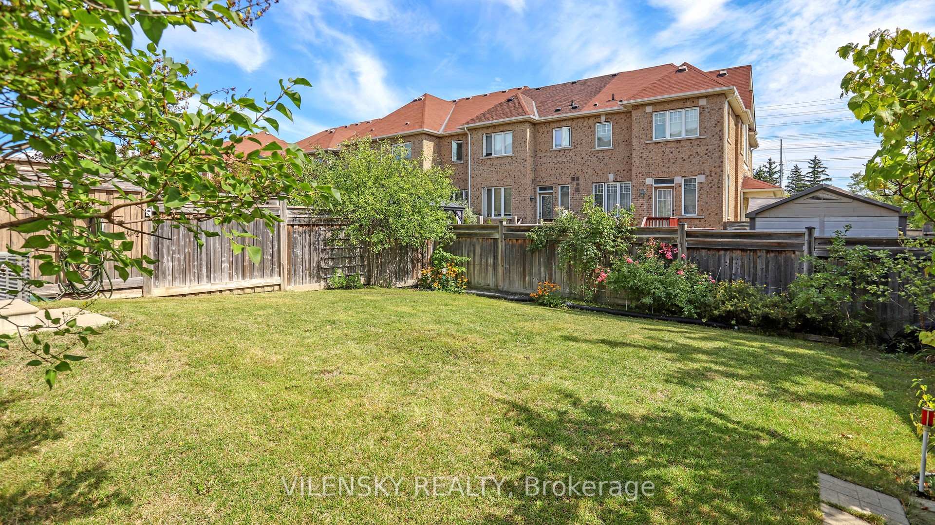 Photo 23 of 29 Elihof Drive, Vaughan, Patterson — HOMEH