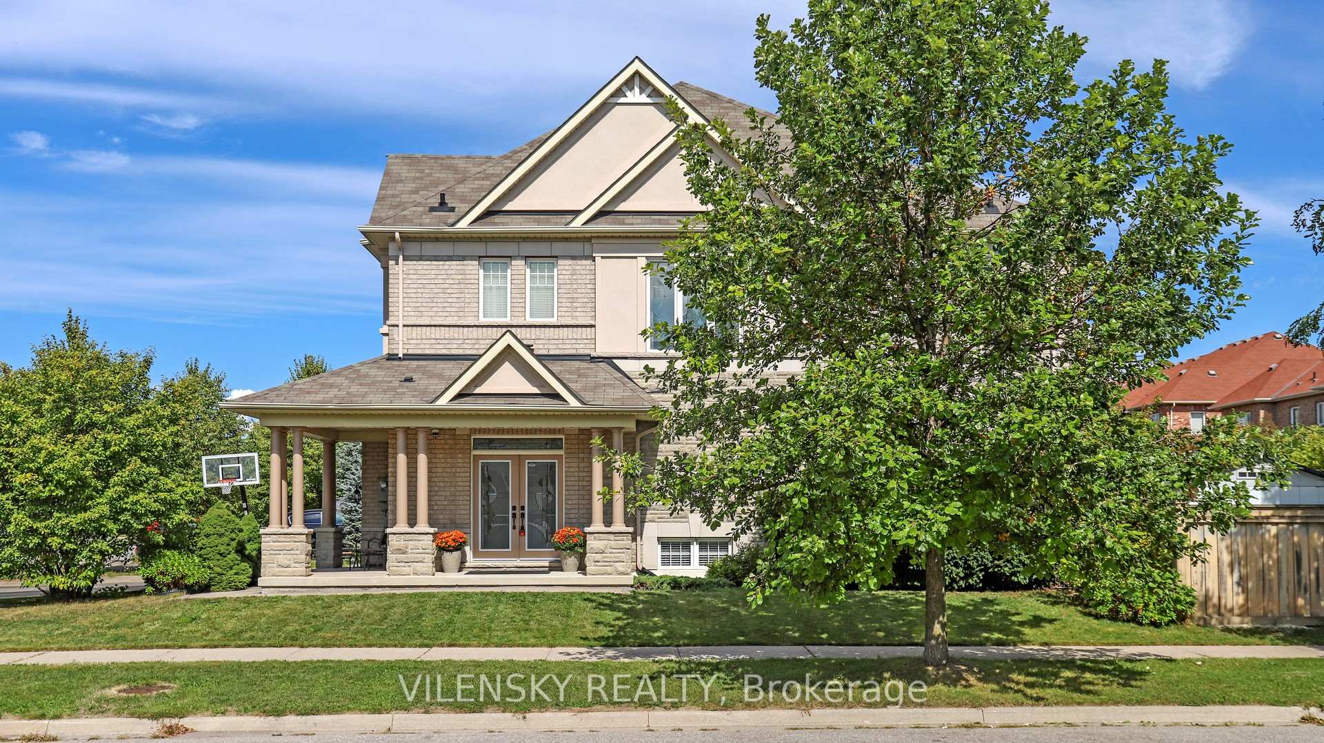 Photo 24 of 29 Elihof Drive, Vaughan, Patterson — HOMEH