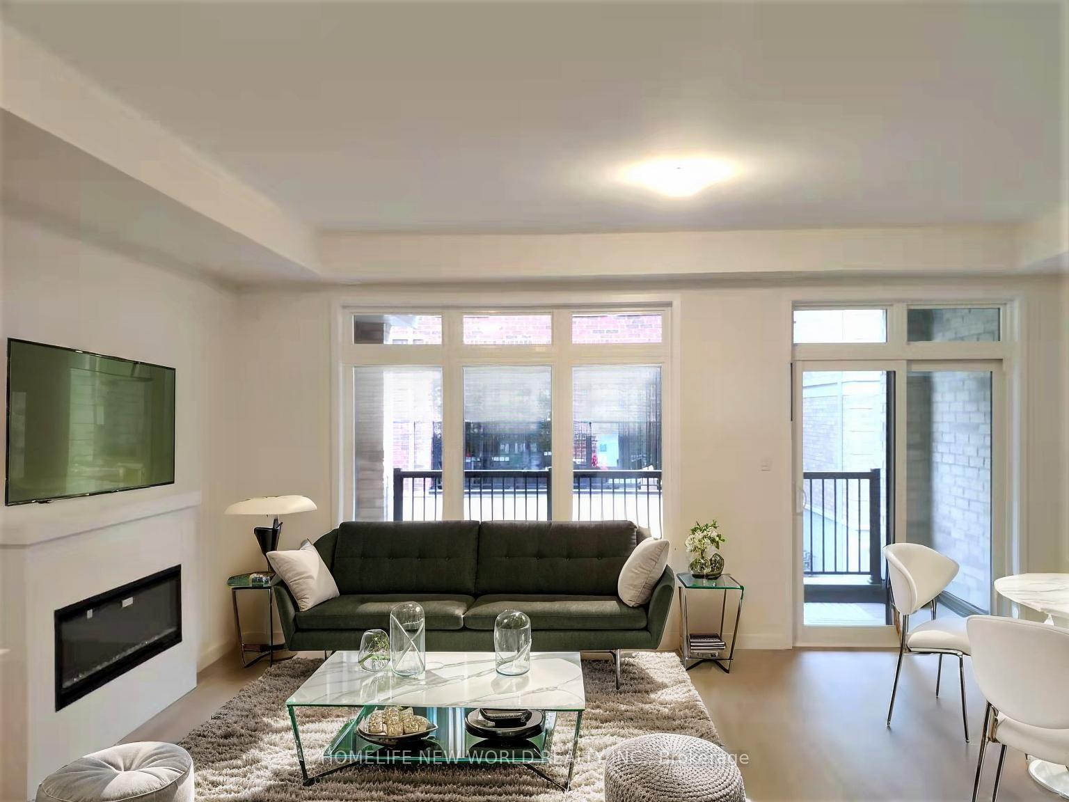 Photo 9 of 63 Seacoasts Circle, Vaughan, Maple — HOMEH