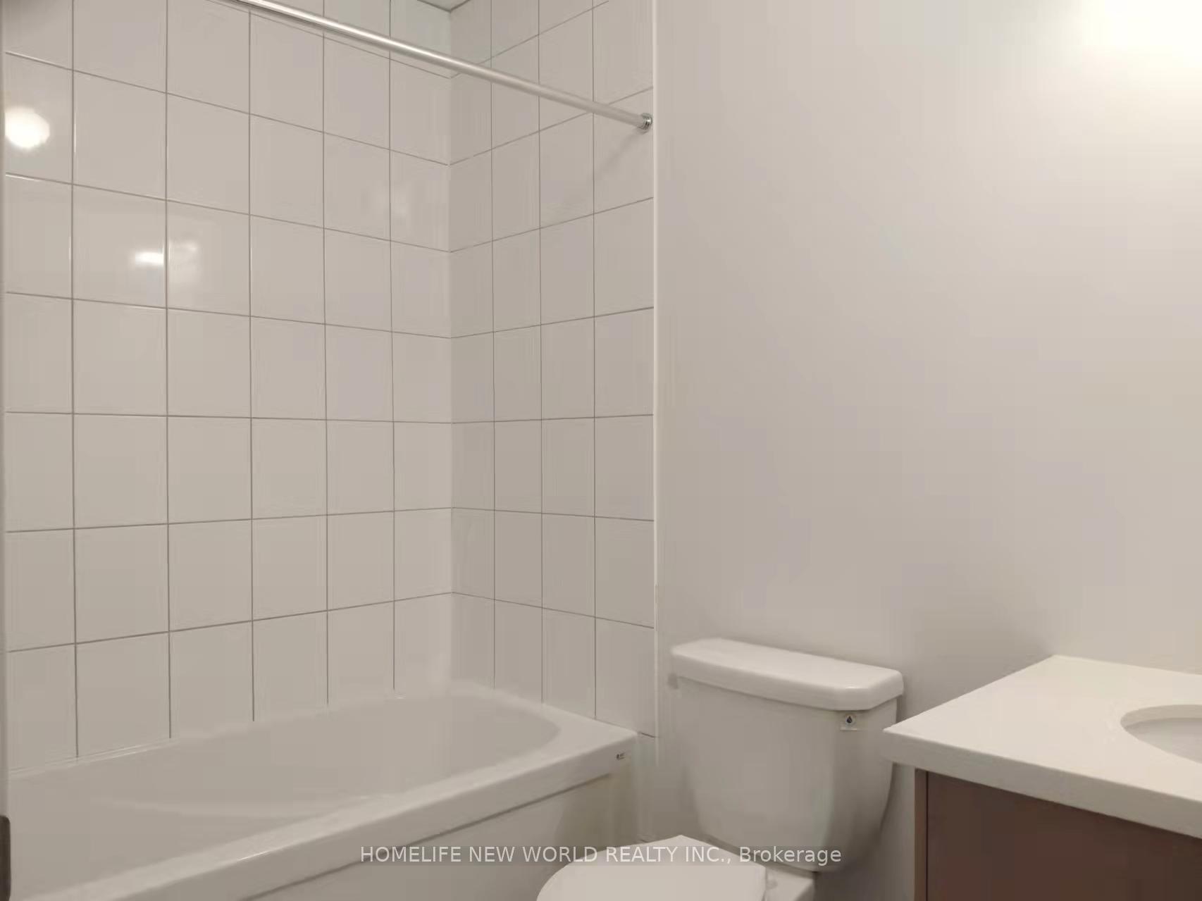 Photo 18 of 63 Seacoasts Circle, Vaughan, Maple — HOMEH