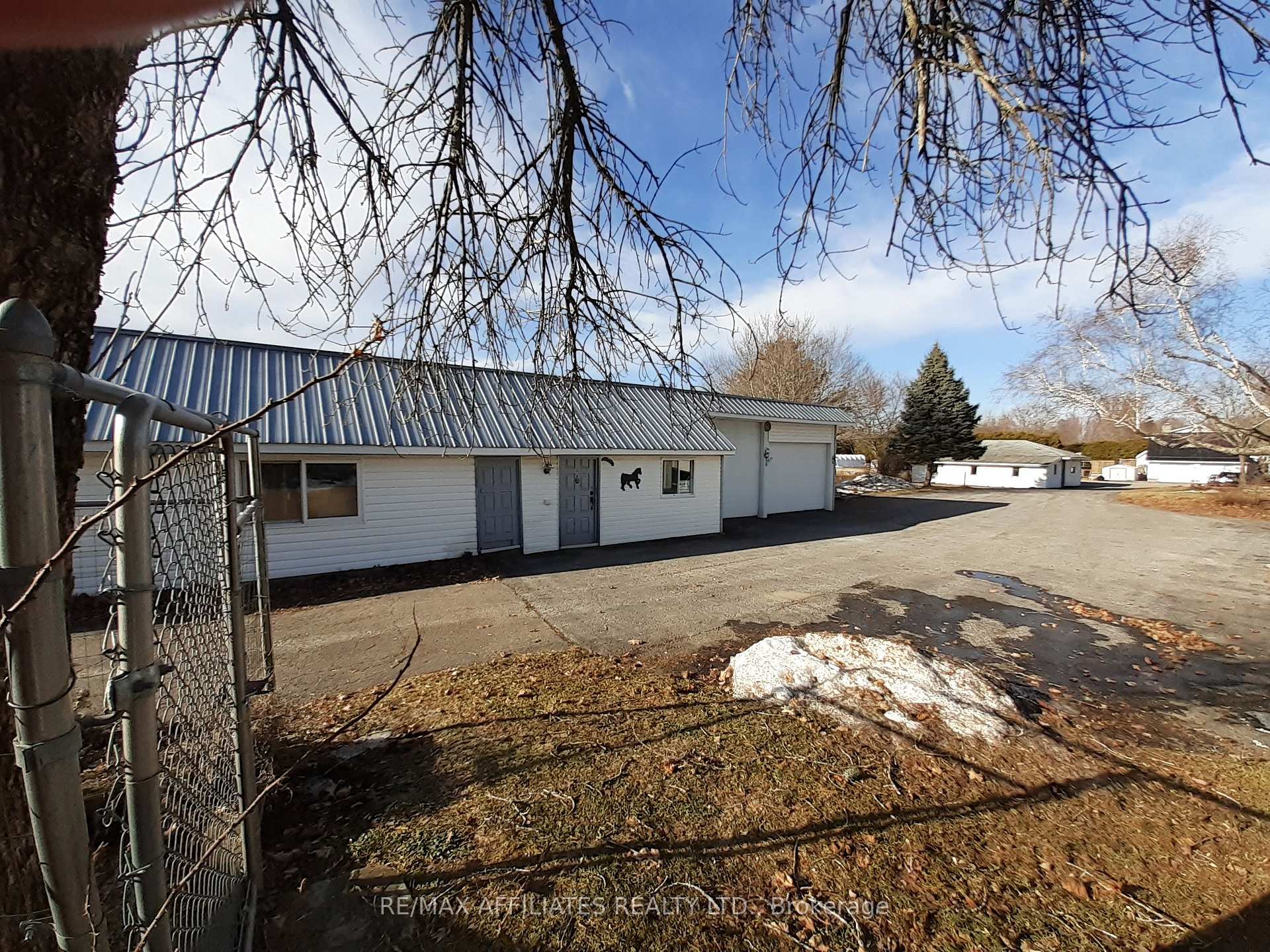 Photo 3 of 1502 South Campbell Road, Augusta, Augusta Twp — HOMEH