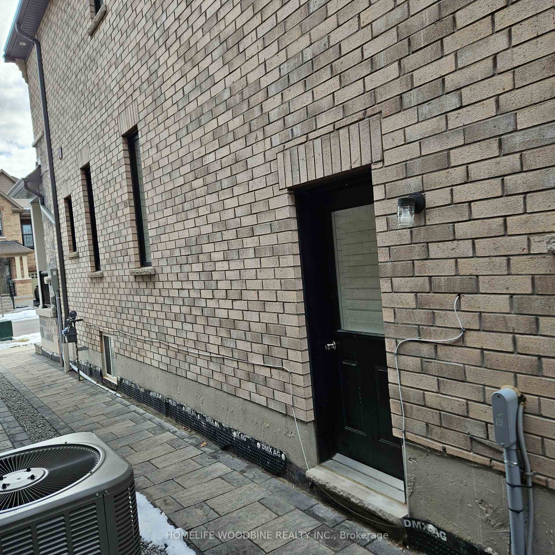 Front of Unit Bsmt, 14 Whitefish Street