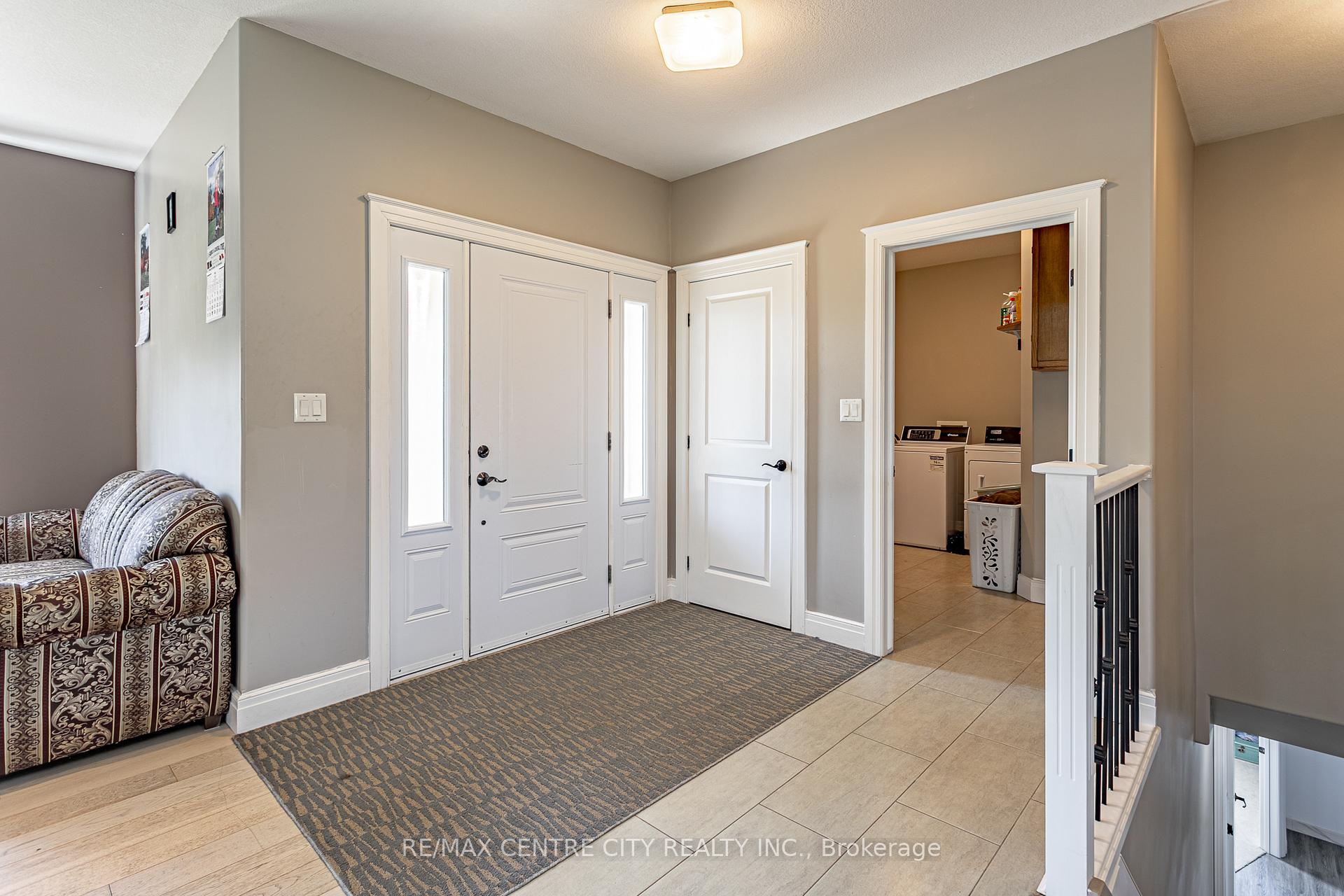 Photo 2 of 53672 Heritage Line E, Bayham, Richmond — HOMEH