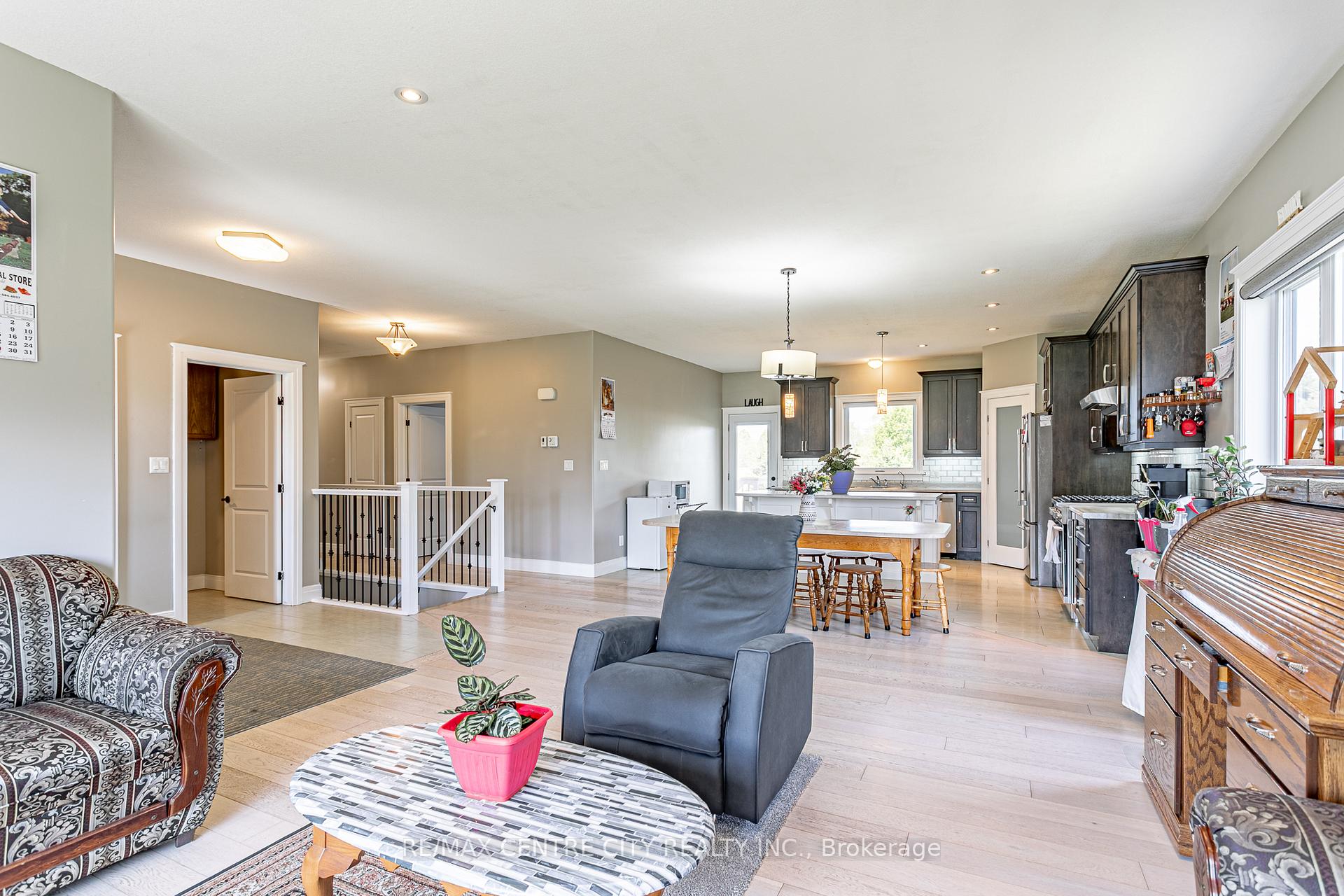 Photo 14 of 53672 Heritage Line E, Bayham, Richmond — HOMEH