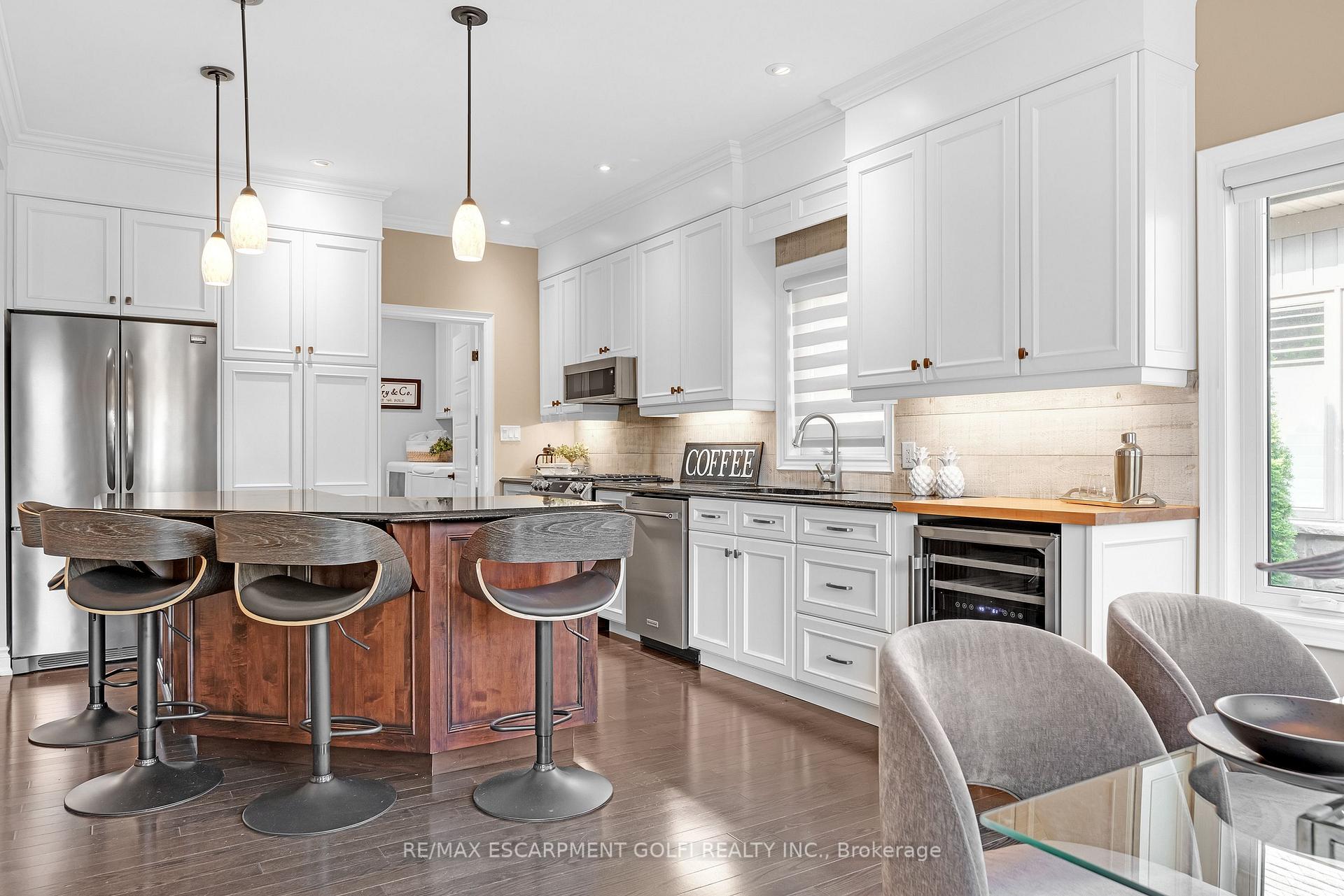 Photo 11 of 140 Creekside Drive, Welland, Coyle Creek — HOMEH