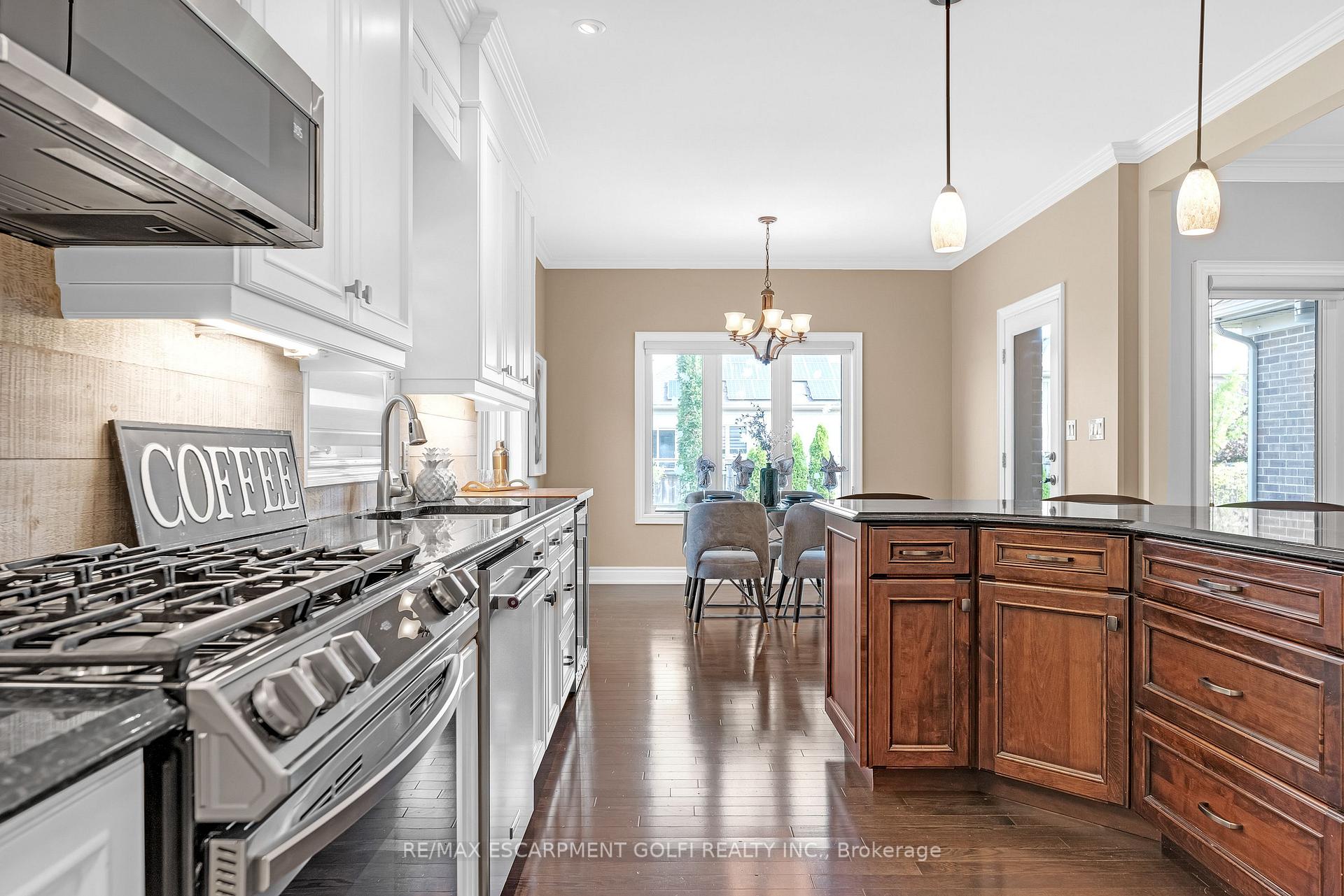 Photo 12 of 140 Creekside Drive, Welland, Coyle Creek — HOMEH