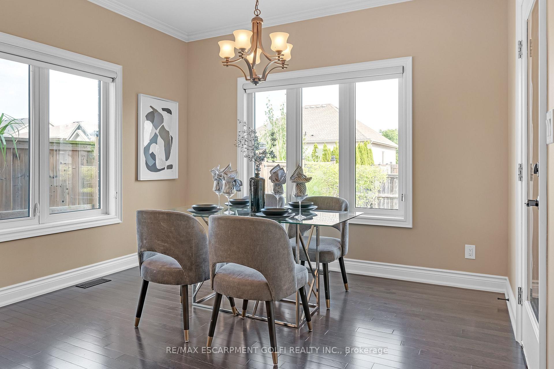 Photo 13 of 140 Creekside Drive, Welland, Coyle Creek — HOMEH