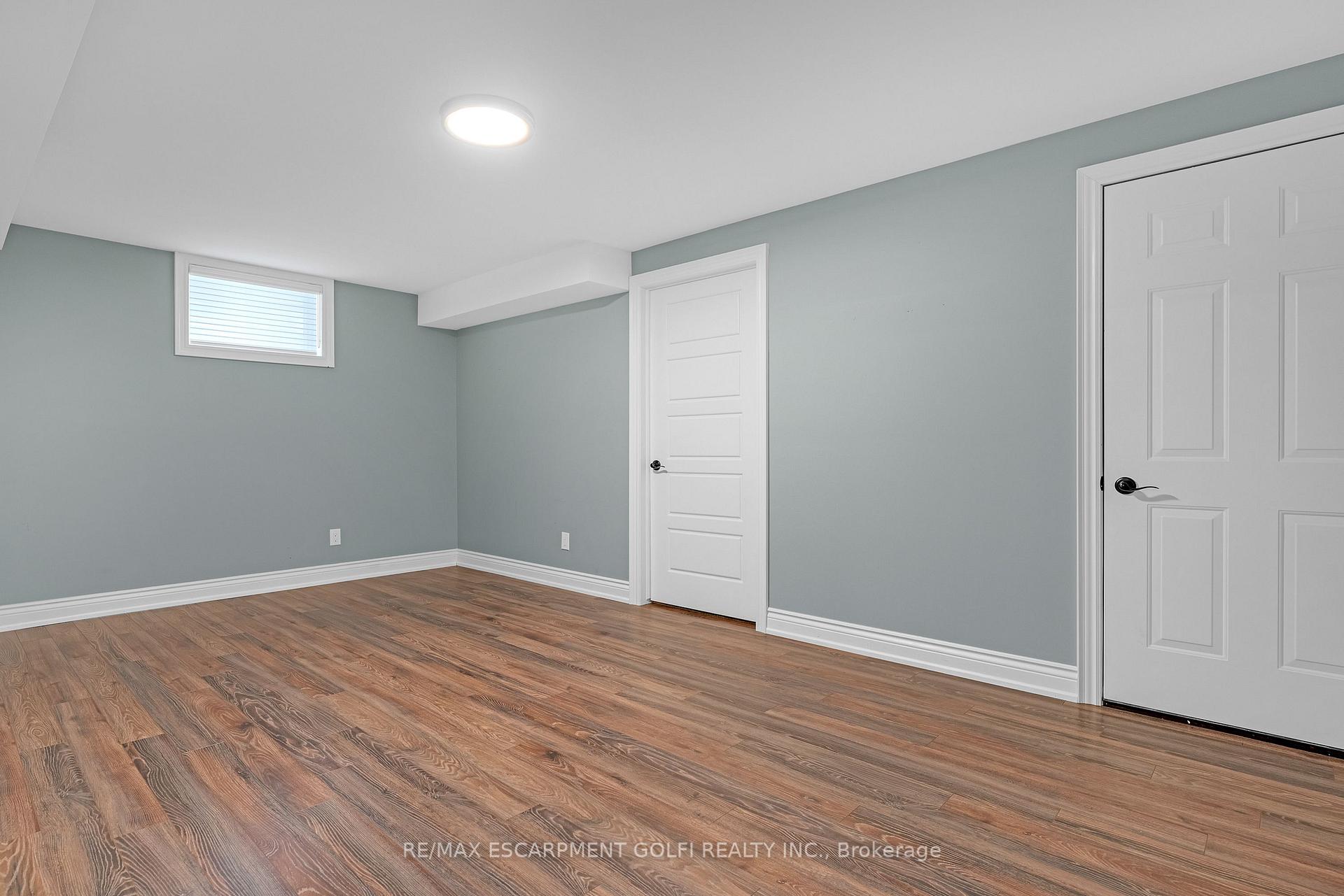 Photo 22 of 140 Creekside Drive, Welland, Coyle Creek — HOMEH